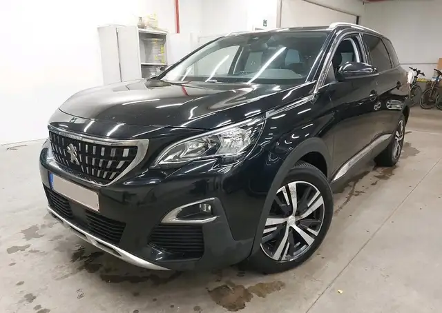 Fiat 500 Peugeot 5008 hdi 130 allure 7 sieges boite auto