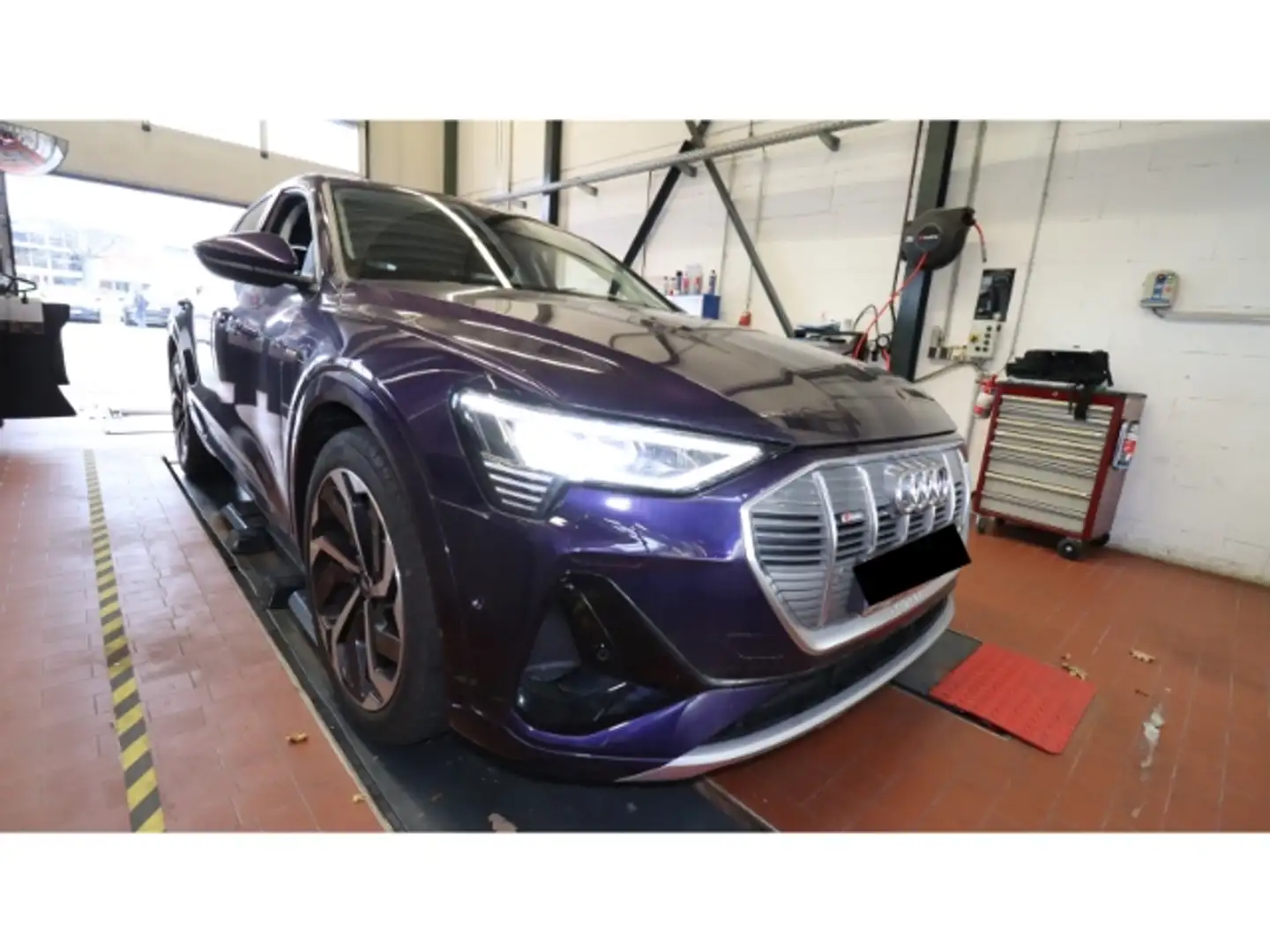 Audi e-tron 50 quattro S line Pano+Connect+VitualCockpit+++ Violett - 2