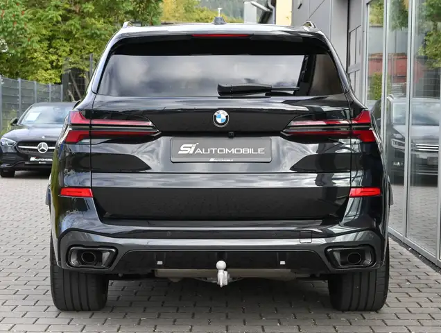 BMW X5 view 4