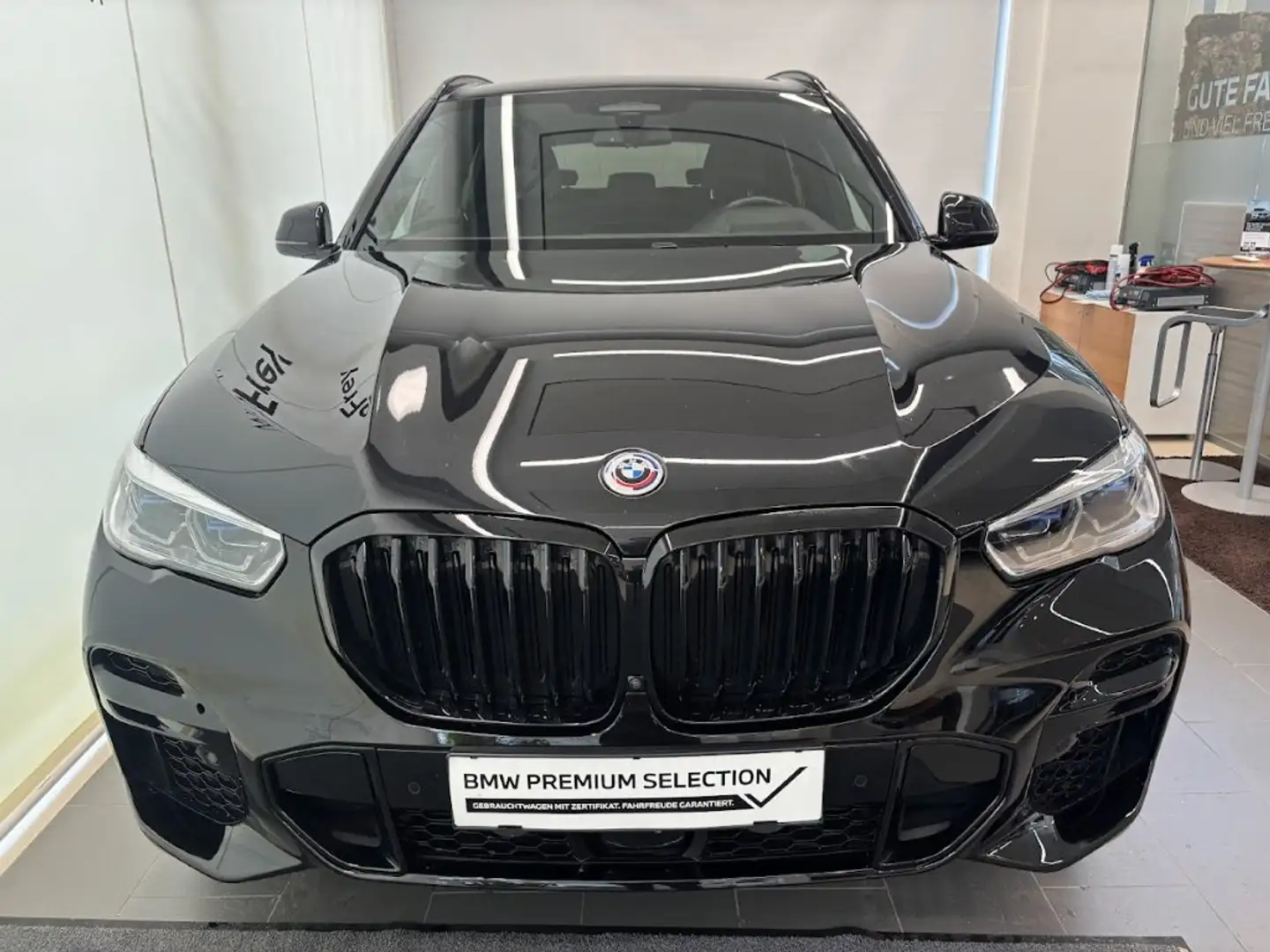 BMW X5 xDrive45e Schwarz - 2