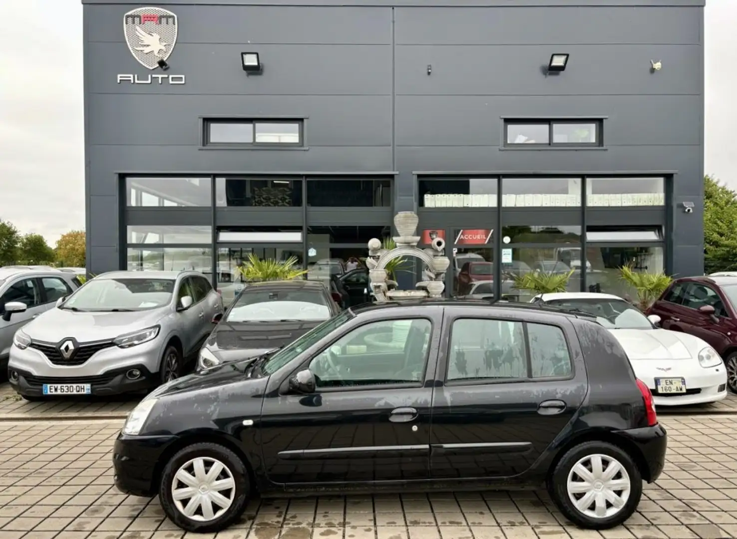 Renault Clio 1.2 58ch GPL Authentique 5p ECO2 CAMPUS Noir - 1