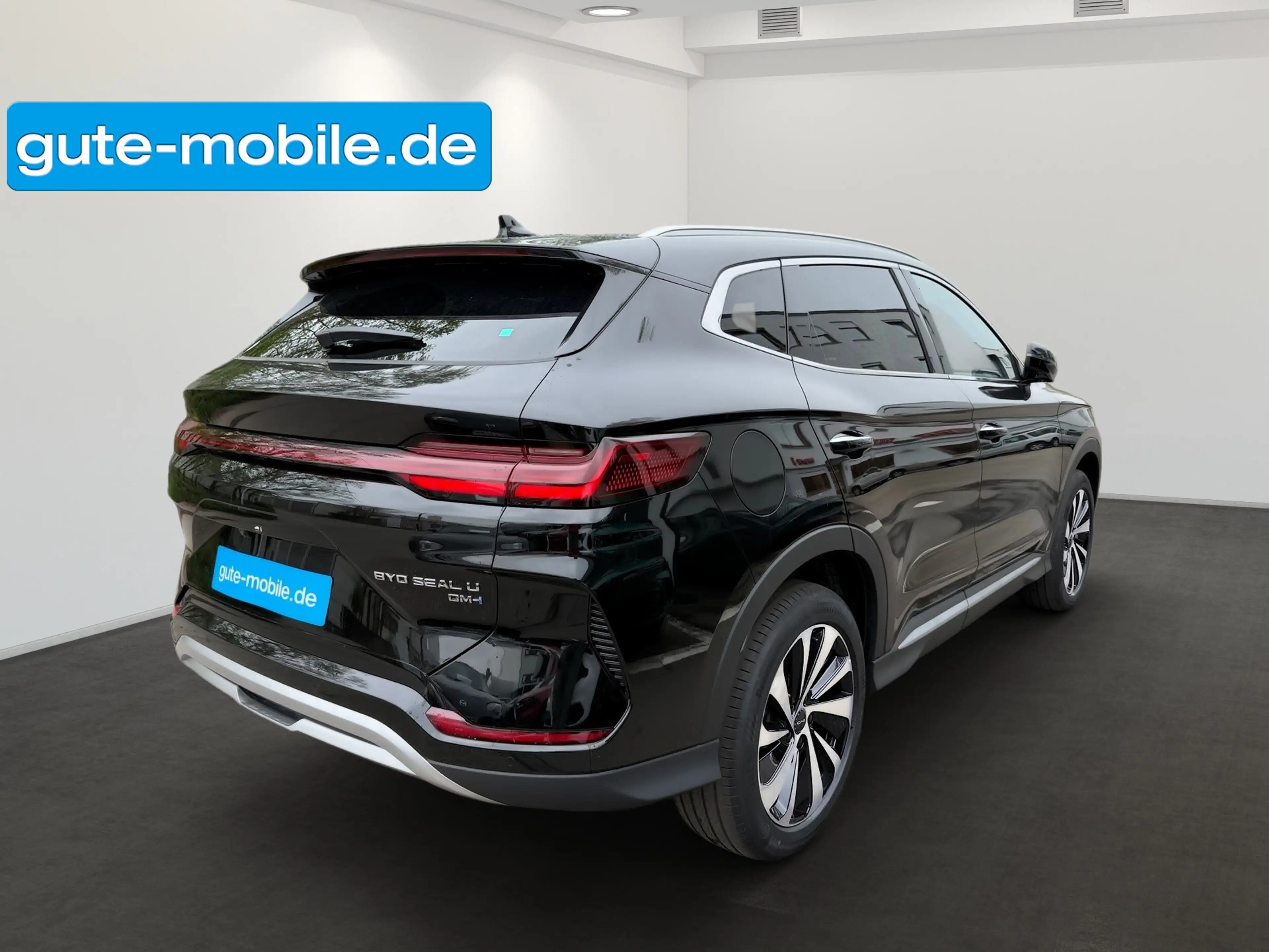 BYD Seal DM-i | Comfort | Plug In Hybrid | Pano 18,3 kWh 36 — photo 11
