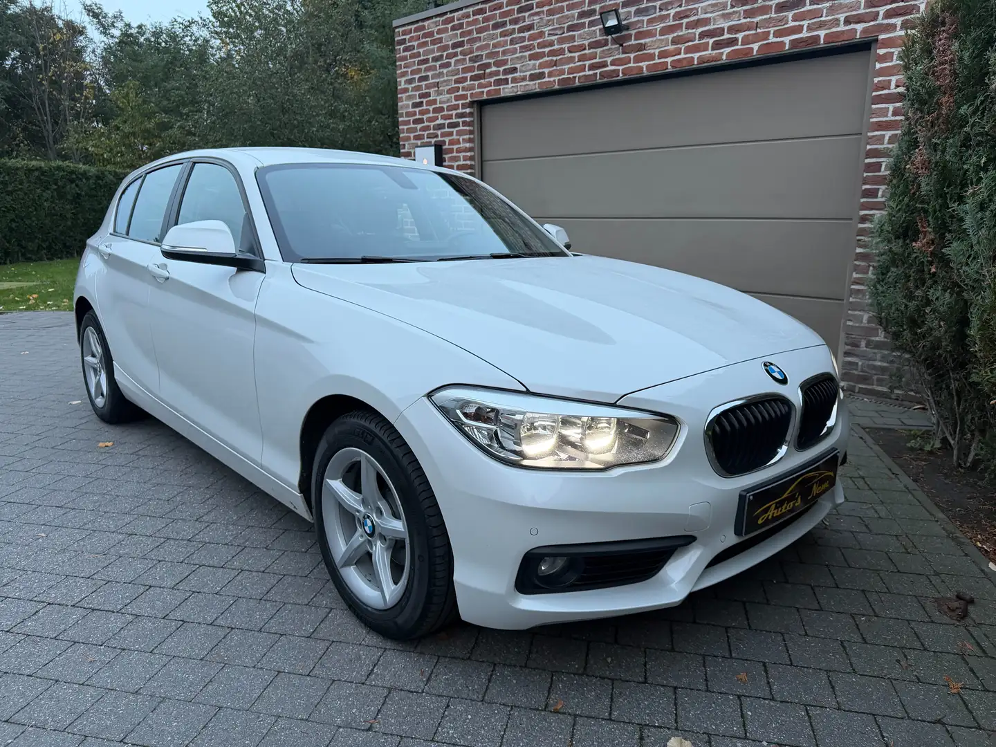 BMW 116 116d Urban Line,GARANTIE,AIRCO,CRUISE,NAVI,PDC,USB Blanc - 2