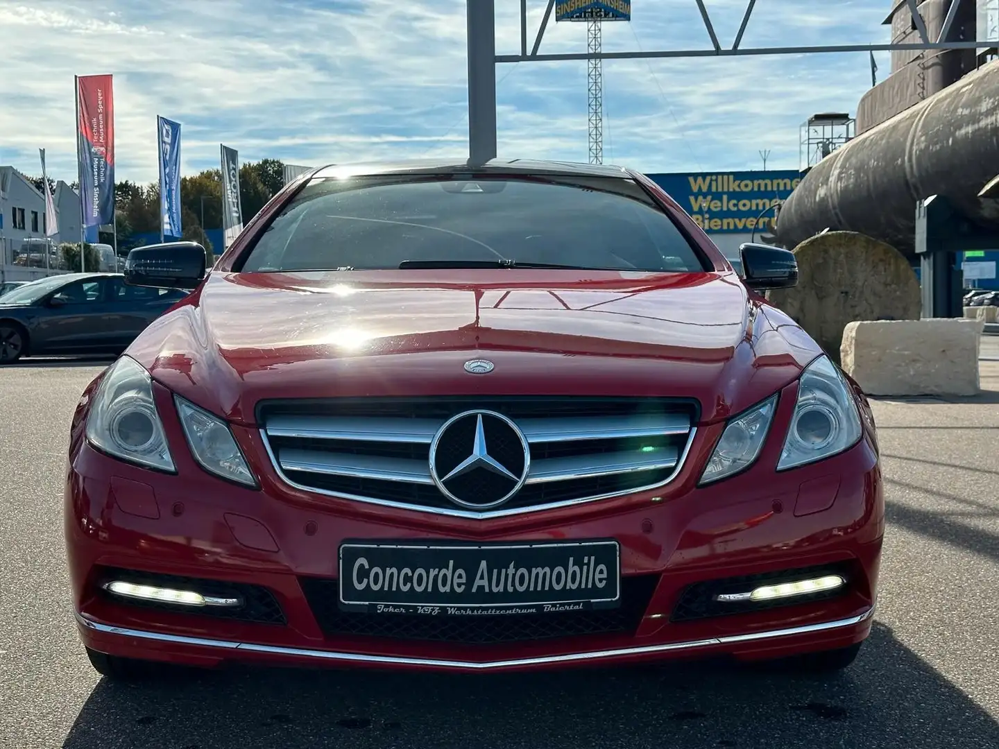 Mercedes-Benz E 350 E -Klasse Coupe E 350 CGI BlueEfficiency Rot - 2