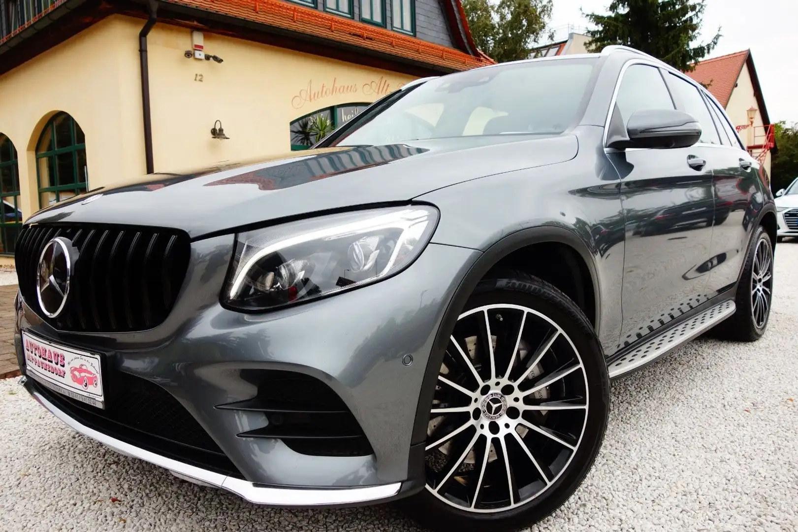 Mercedes-Benz GLC 350 d 4Matic AMG-Line,Spur,Navi,360°Cam. Grau - 1