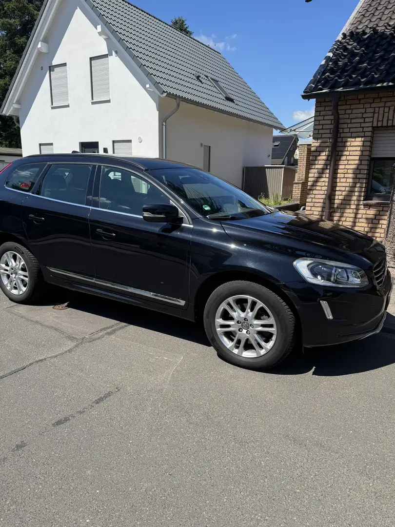 Volvo XC60 D3 Geartronic Summum Negru - 2