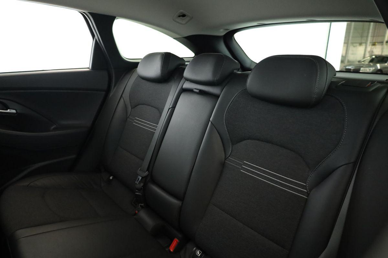 Hyundai i30 Kombi 1.5 T-GDI DCT Prime LED Navi ACC Kam — photo 14