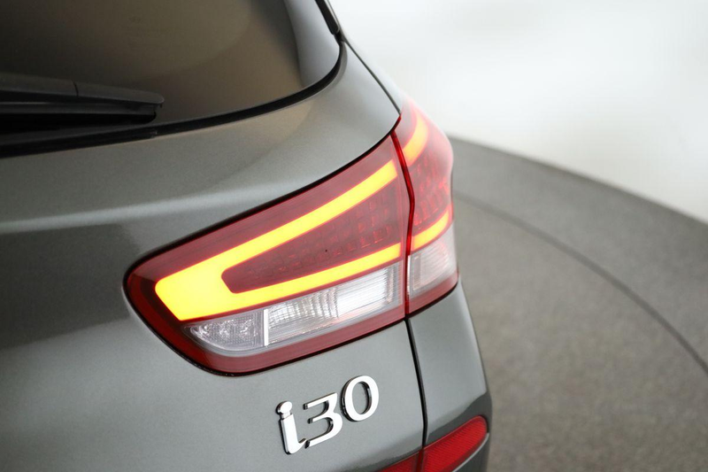 Hyundai i30 Kombi 1.5 T-GDI DCT Prime LED Navi ACC Kam — photo 11