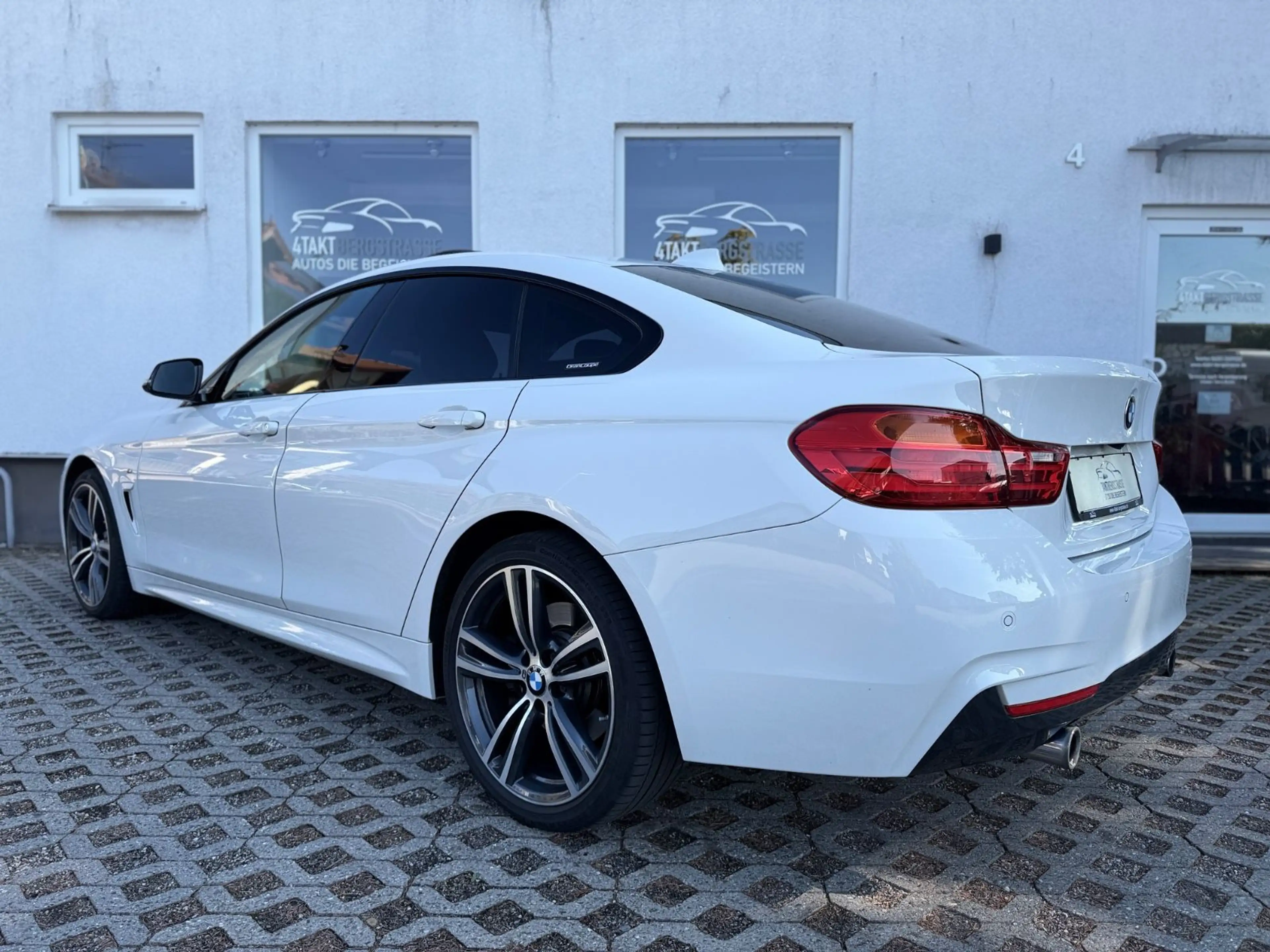 BMW 440 i xDrive Gran Coupé M-Paket Navi HUD h/k GLSD — photo 9