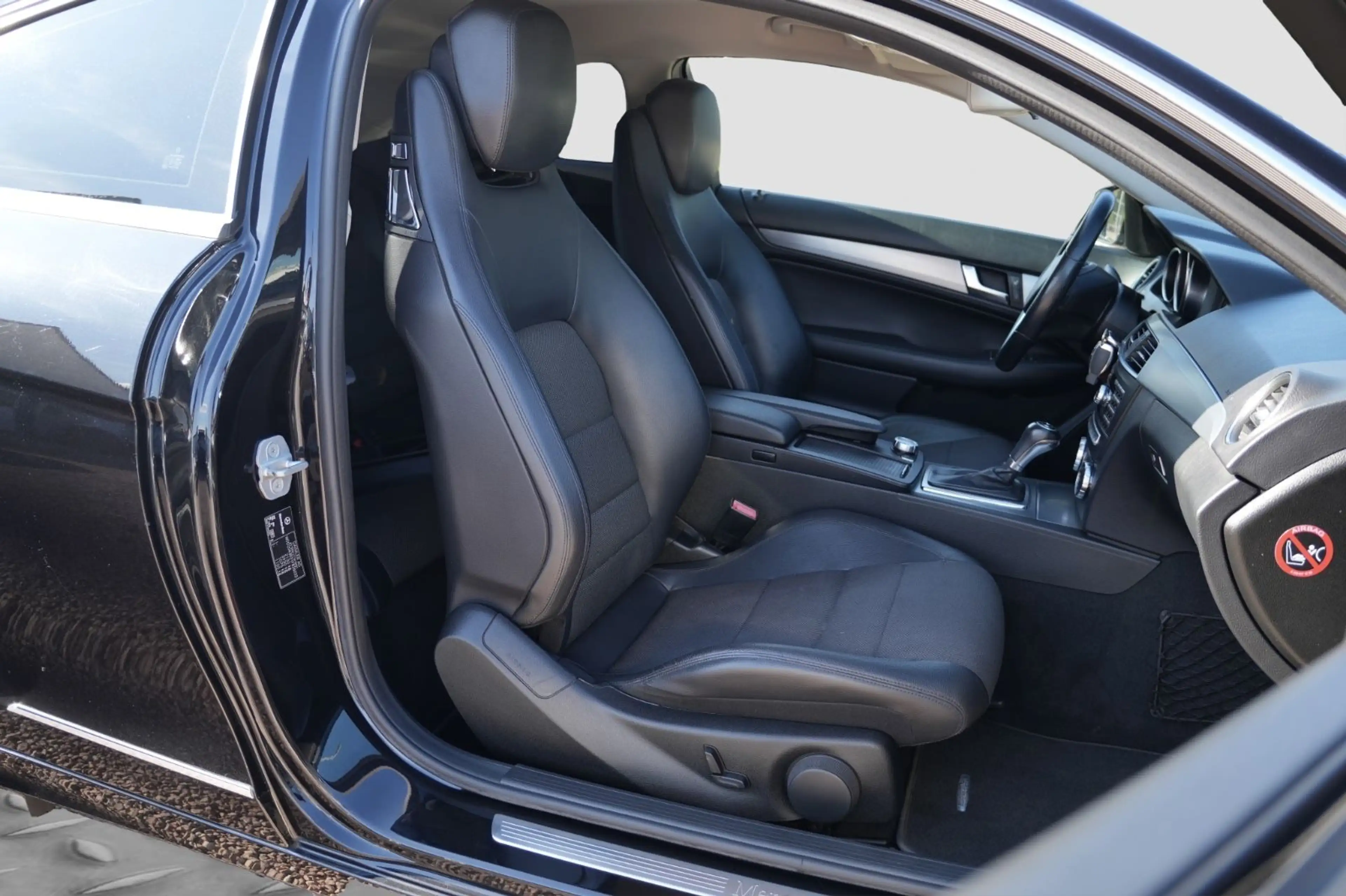 Mercedes-Benz C 250 Coupe C 250 CDI BlueEfficiency/NAVIGATION/PTS/ — photo 15