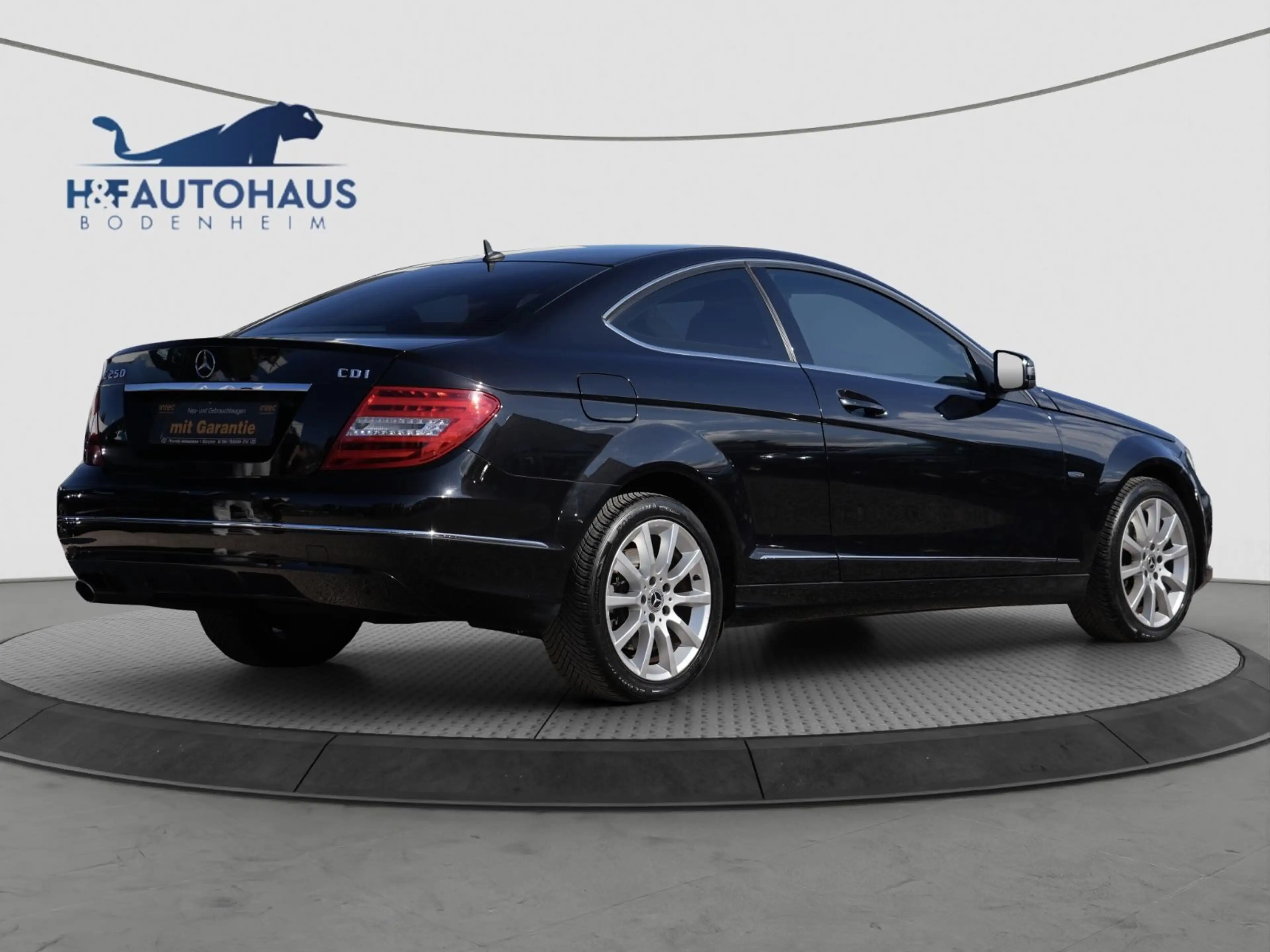 Mercedes-Benz C 250 Coupe C 250 CDI BlueEfficiency/NAVIGATION/PTS/ — photo 4
