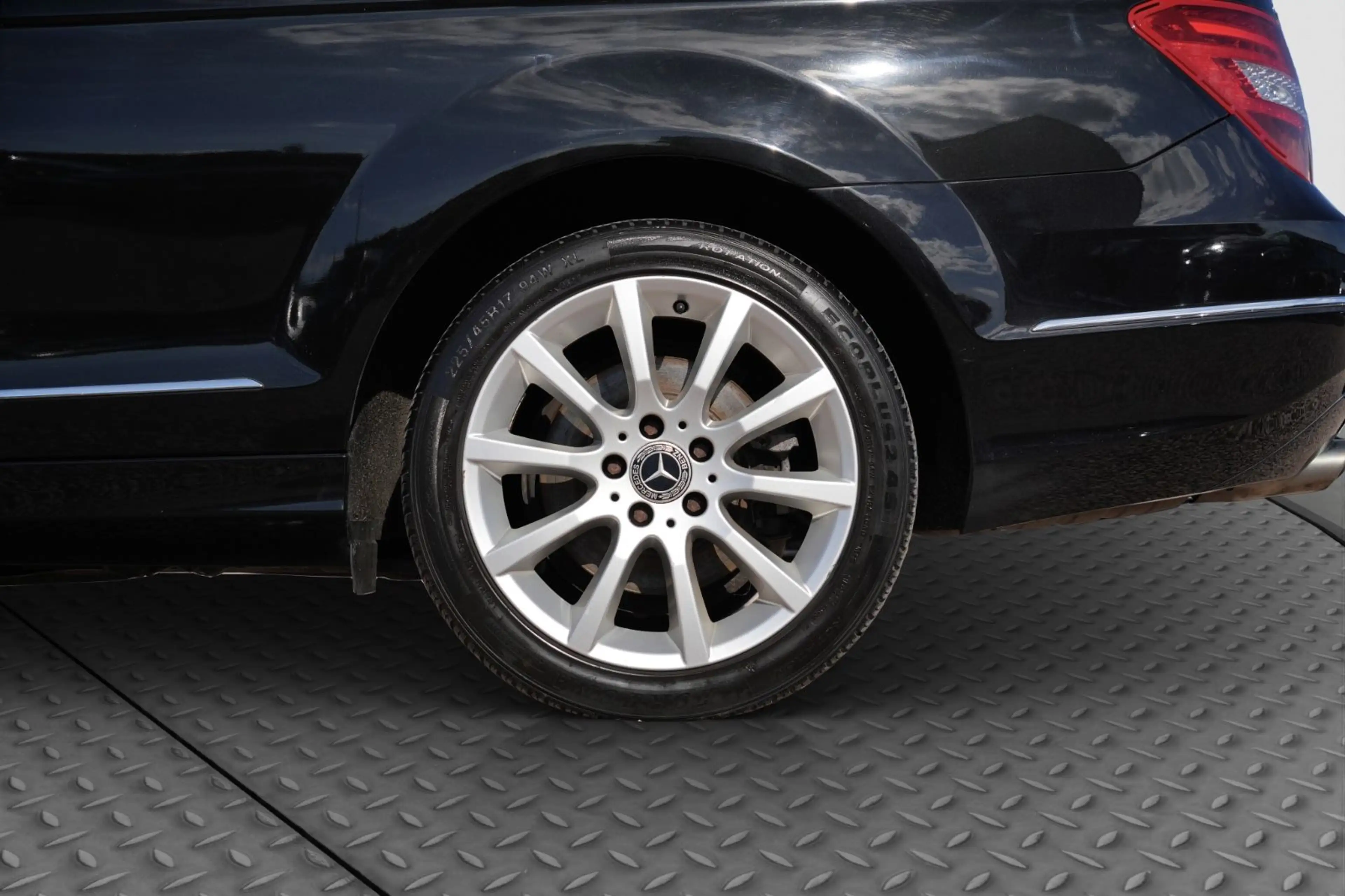 Mercedes-Benz C 250 Coupe C 250 CDI BlueEfficiency/NAVIGATION/PTS/ — photo 40