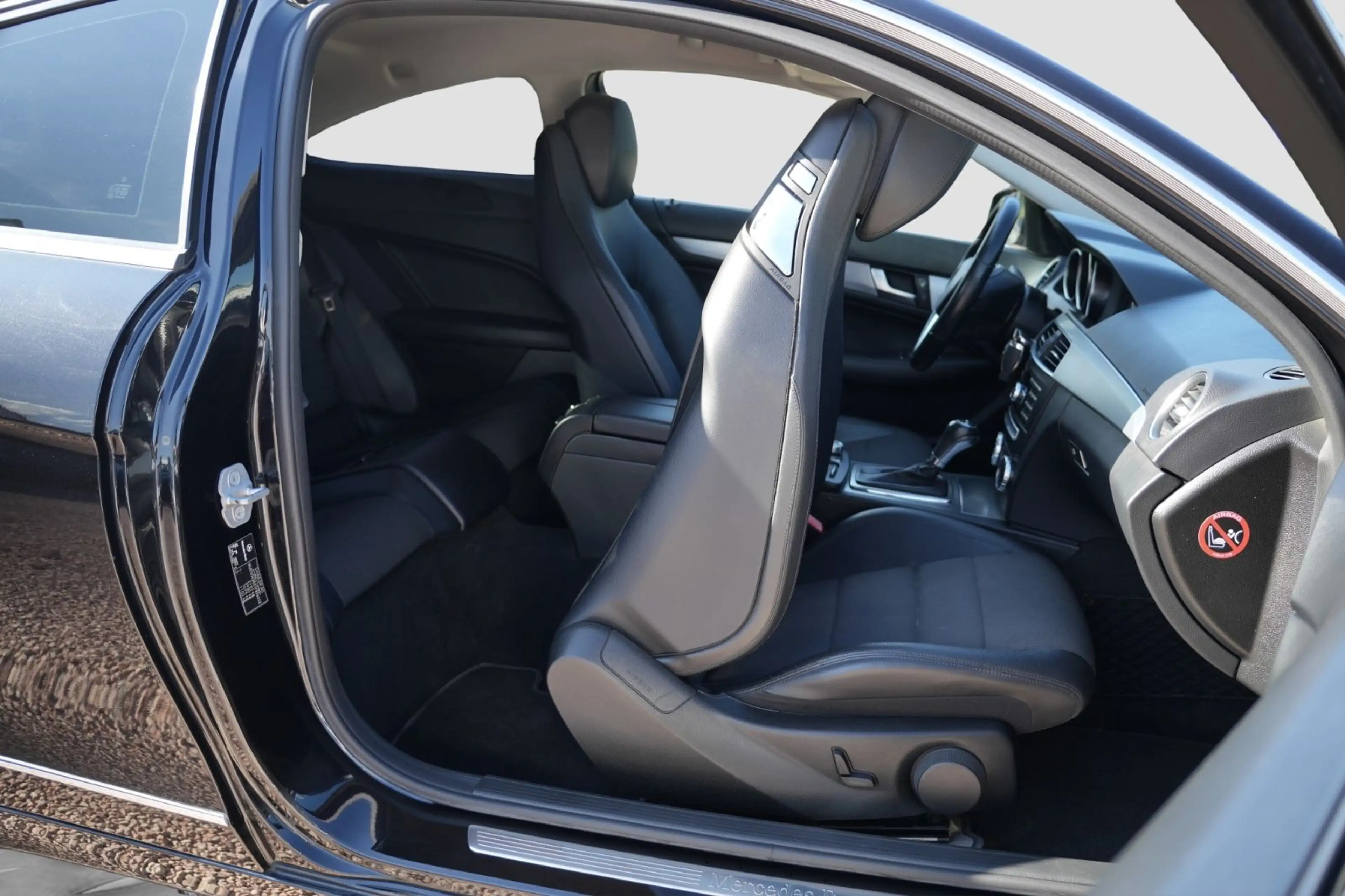 Mercedes-Benz C 250 Coupe C 250 CDI BlueEfficiency/NAVIGATION/PTS/ — photo 16