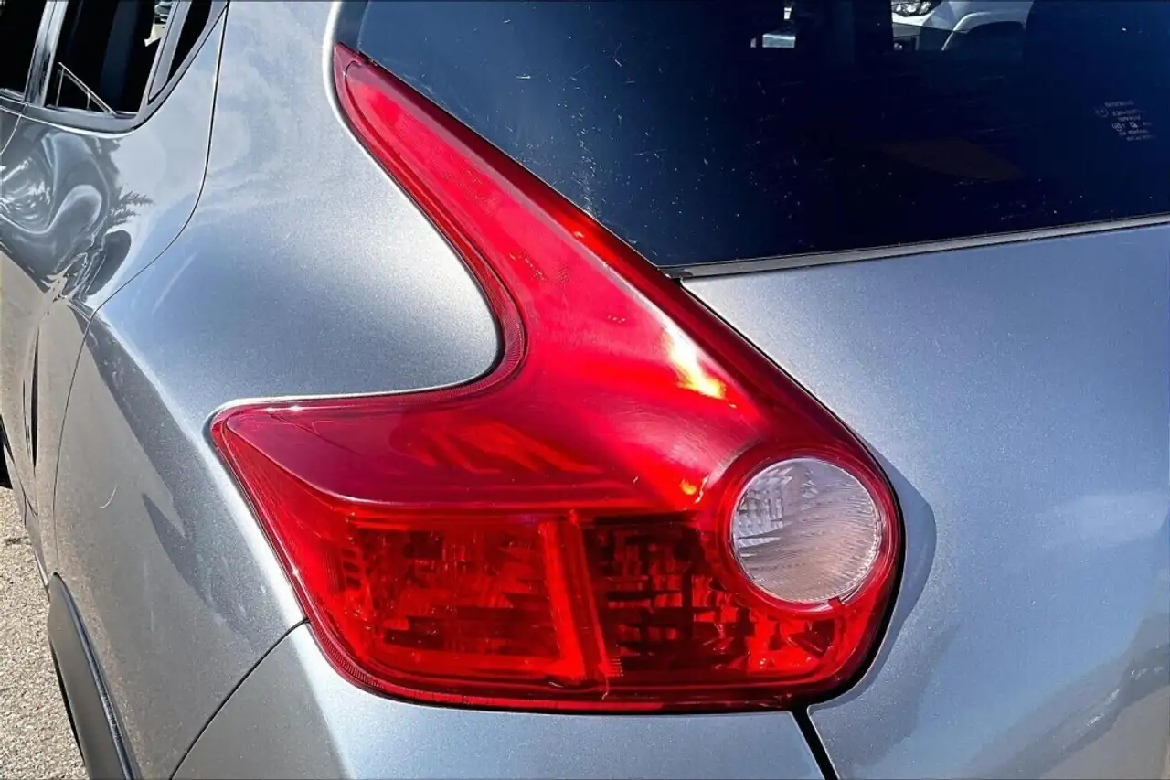 Nissan Juke photo Nissan Juke