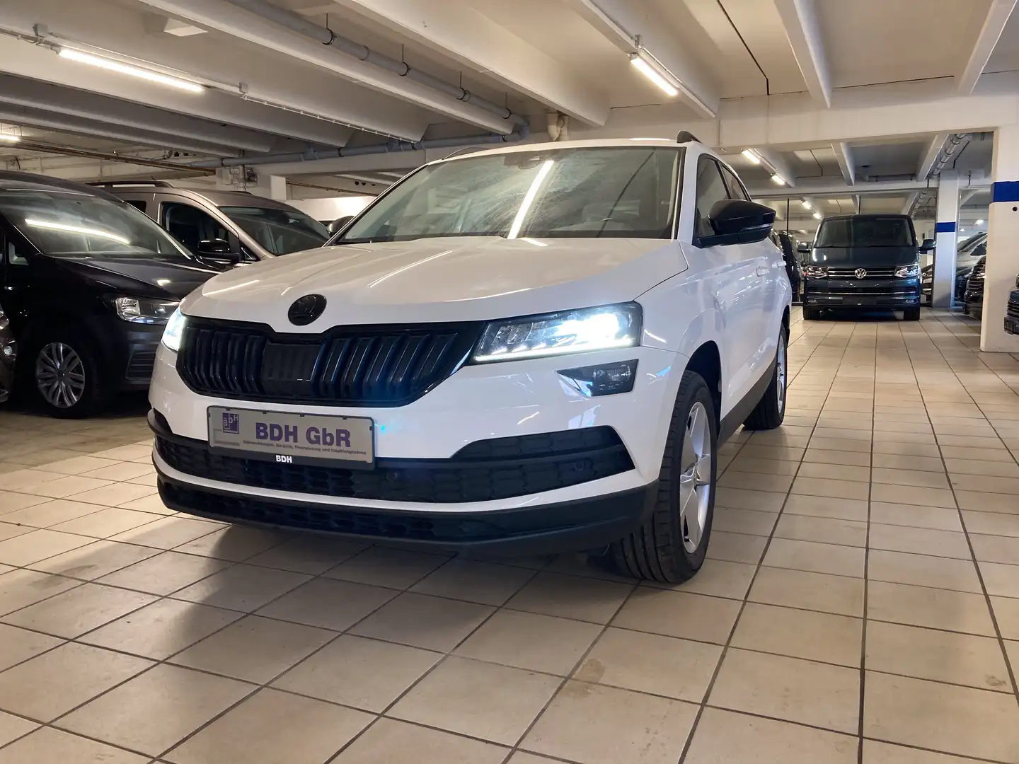 Skoda Karoq 1.6 TDI Ambition Navigation, LED Weiß - 2