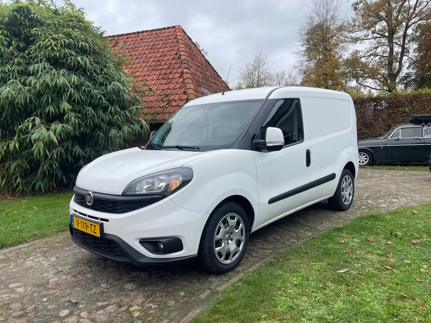 Fiat Doblo Cargo 1.6 MJ L1H1 SX-Airco-PDC-1 eigenaar- Wit - 1