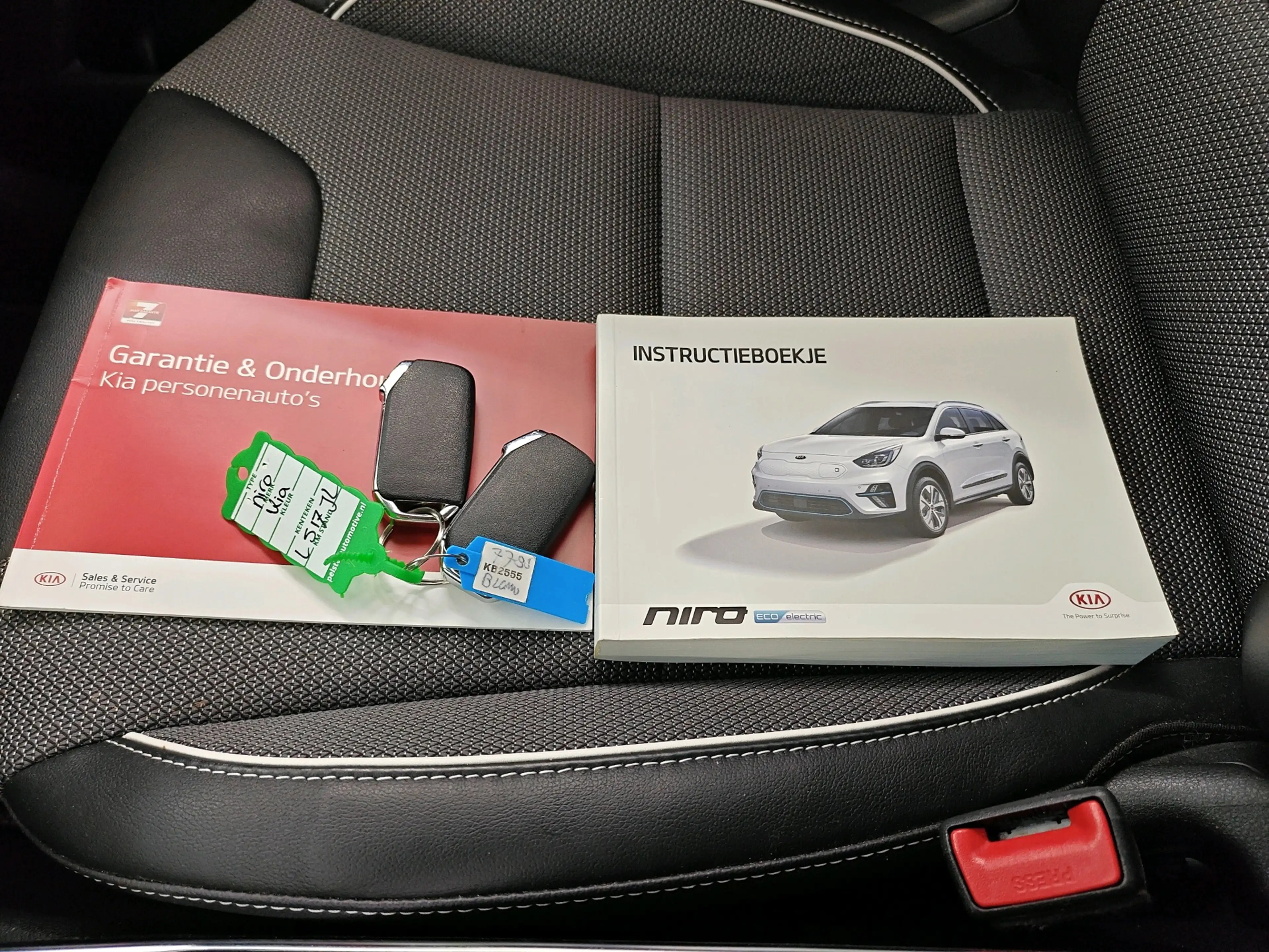 Kia e-Niro 64 kWh 204pk DynamicLine | SOH 100% | Warmtepomp | — photo 14