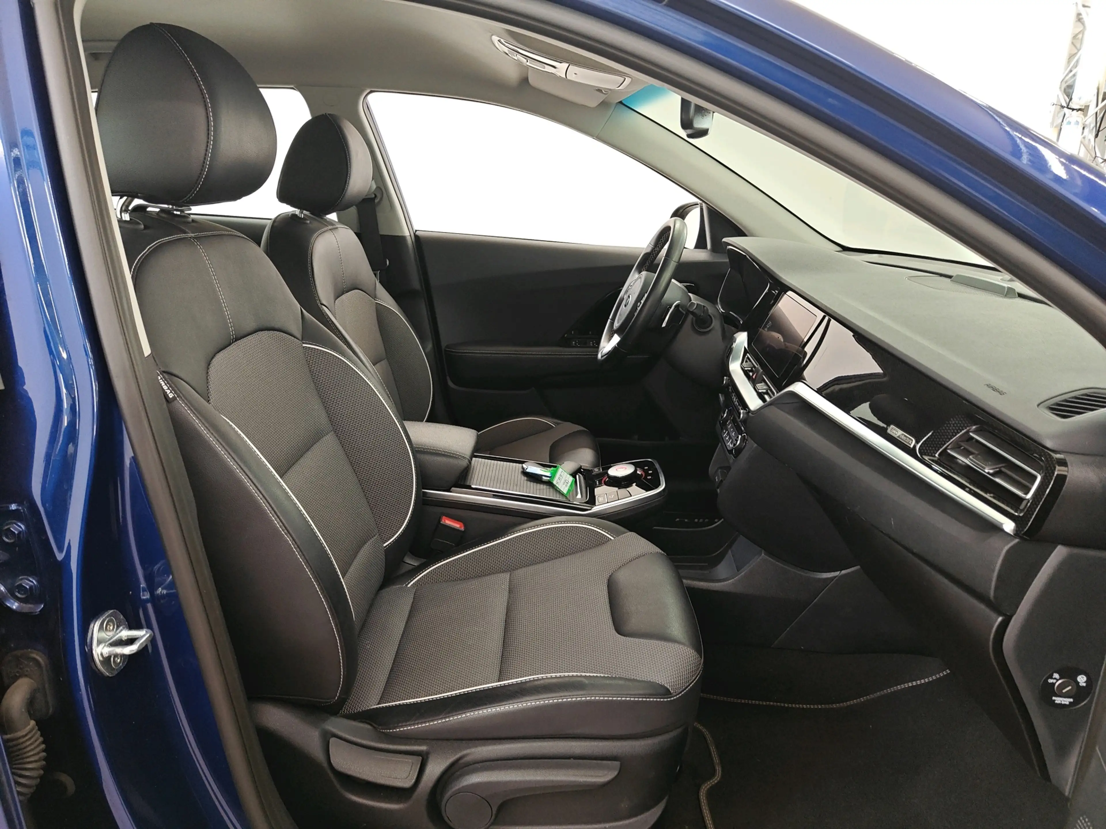 Kia e-Niro 64 kWh 204pk DynamicLine | SOH 100% | Warmtepomp | — photo 7