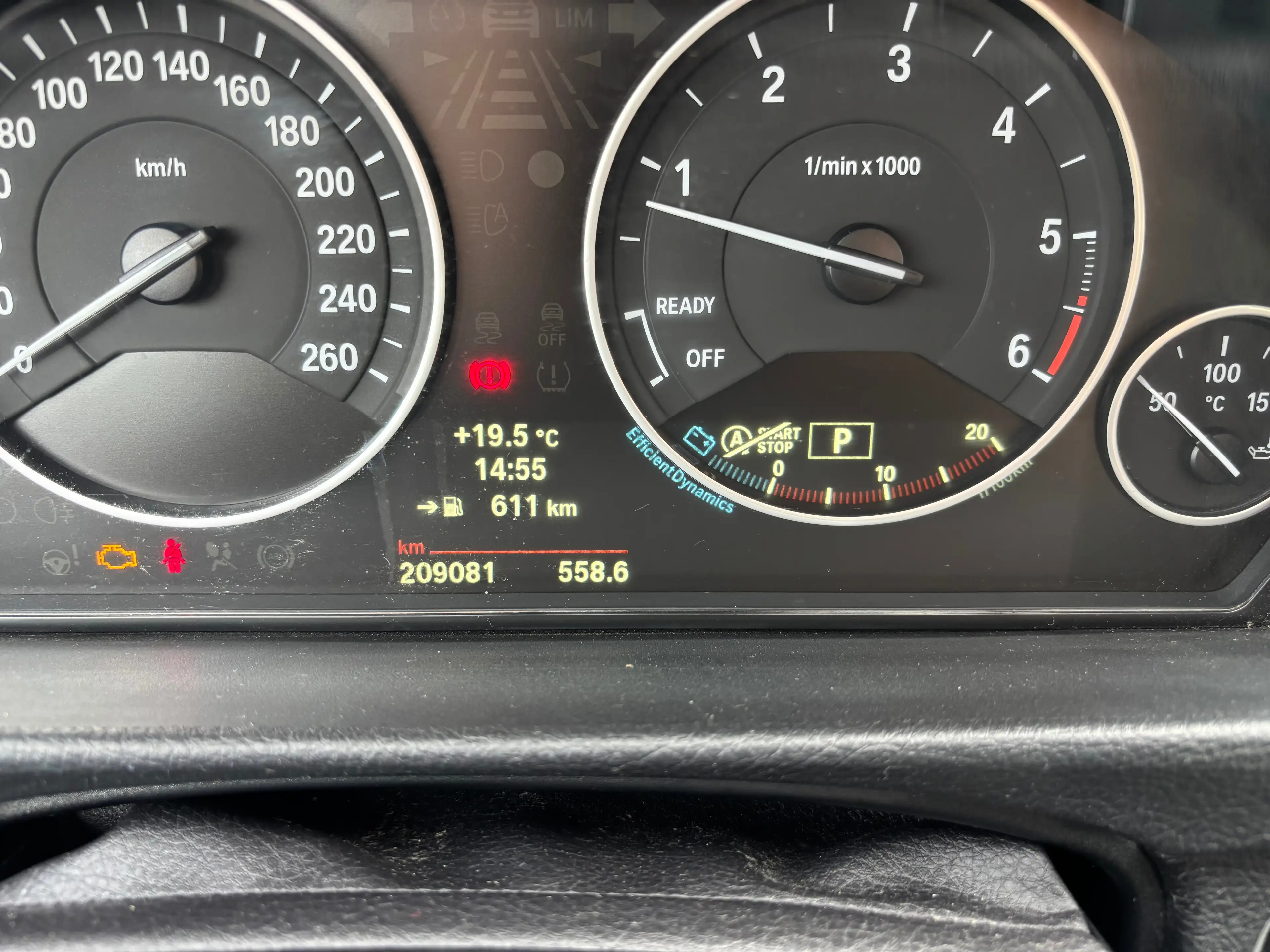 BMW 318 Touring 318 dA — photo 15