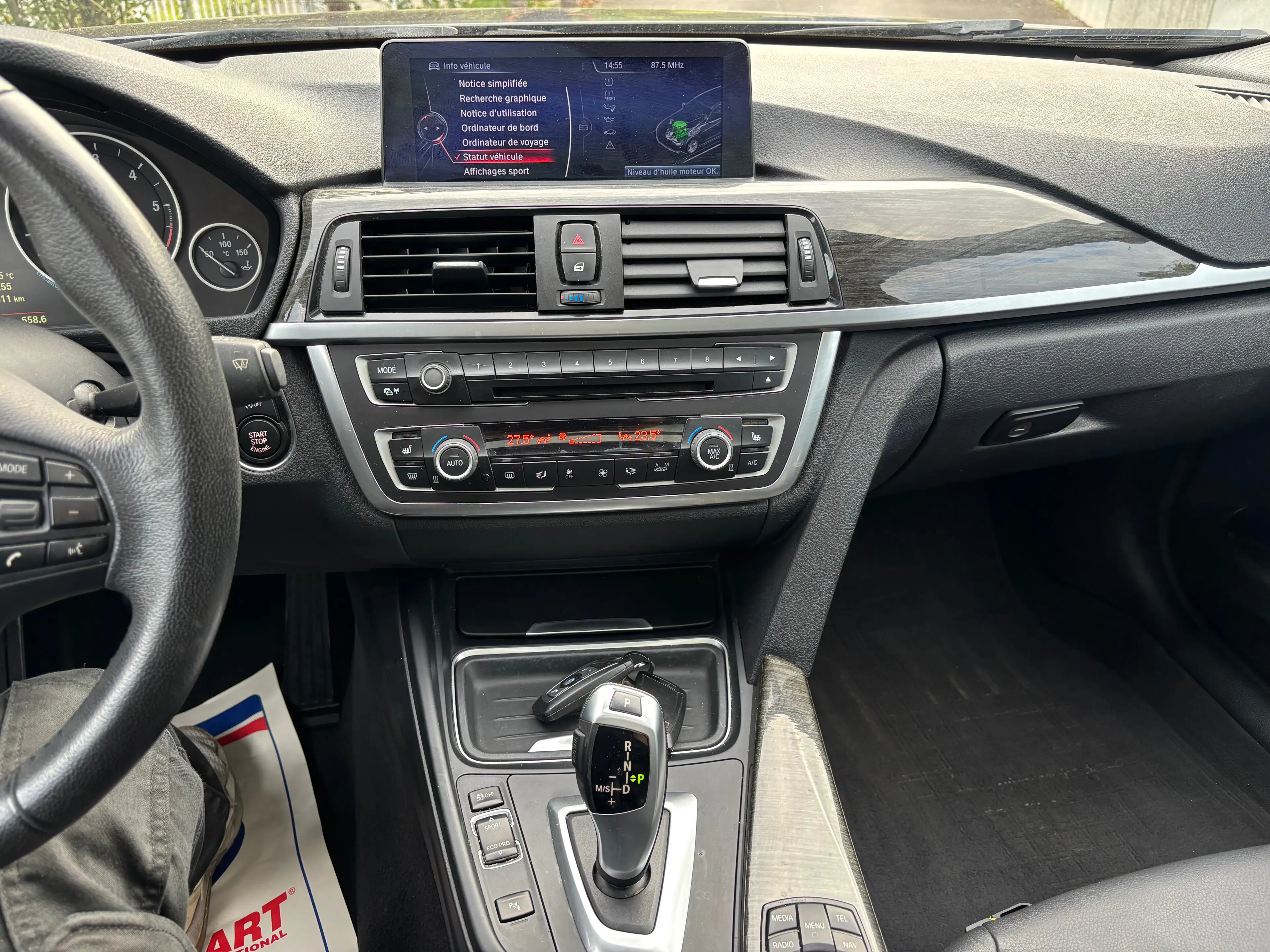 BMW 318 Touring 318 dA — photo 12