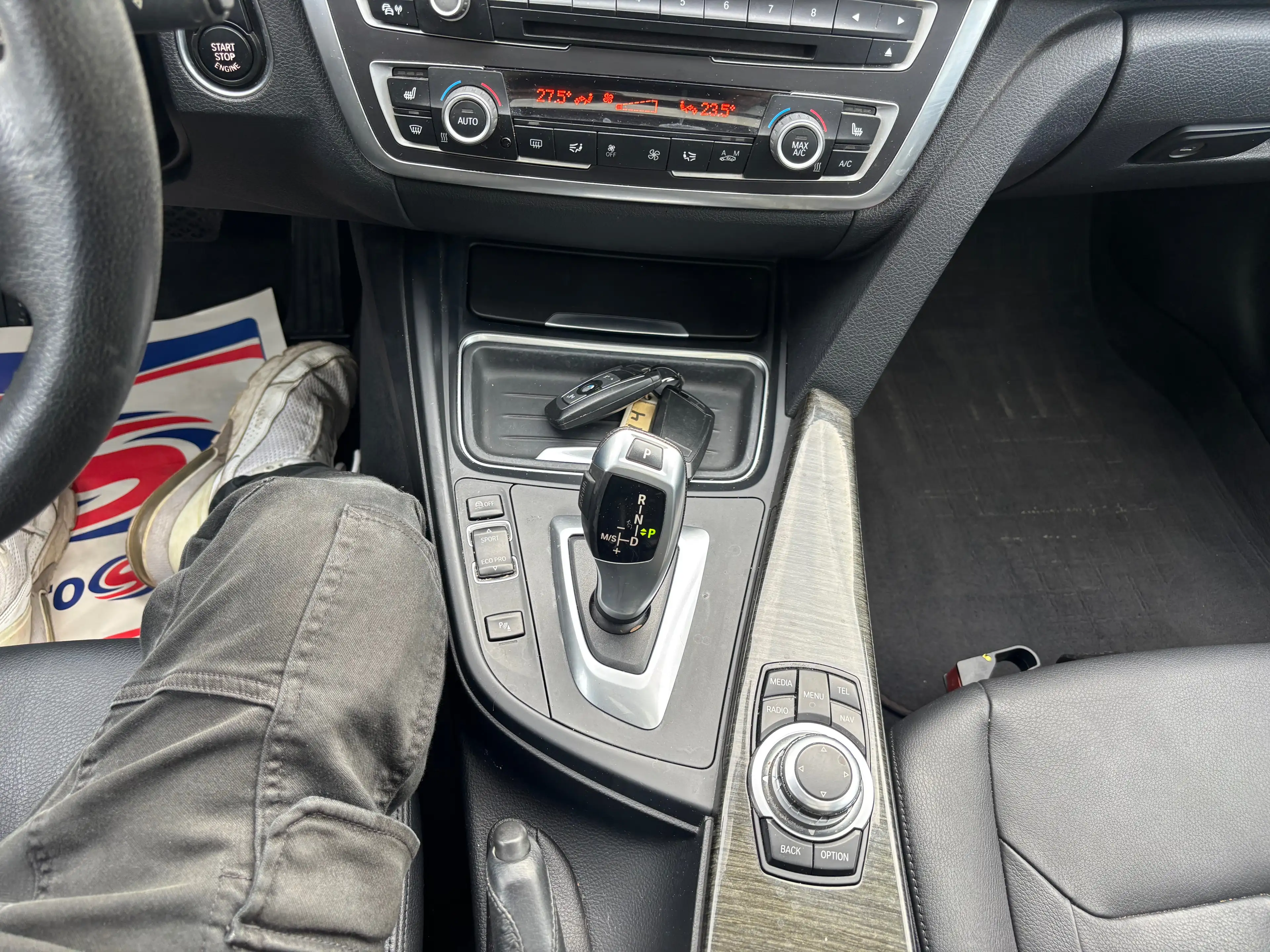 BMW 318 Touring 318 dA — photo 11