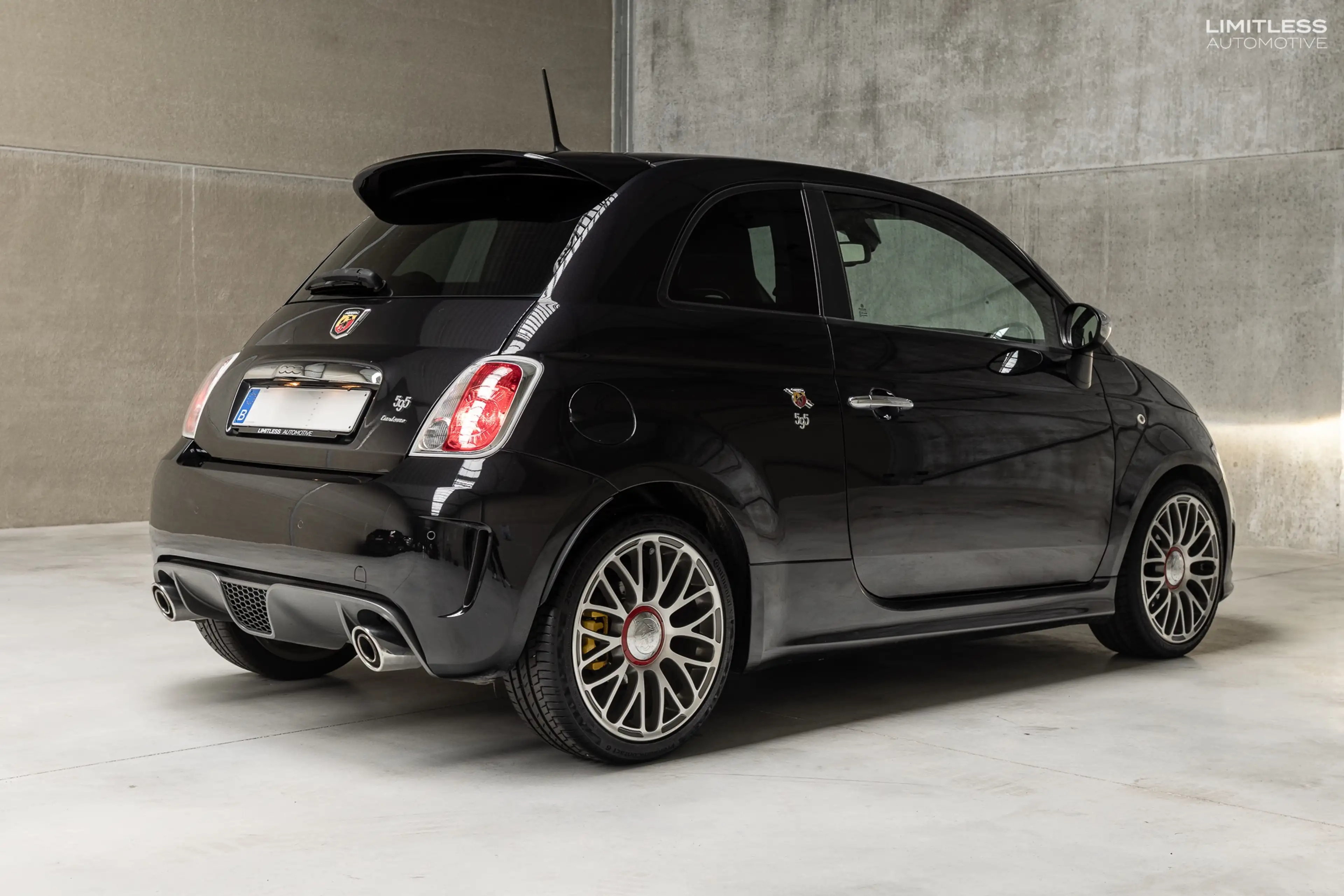 Abarth 595 Turismo | Black over Tan — photo 6