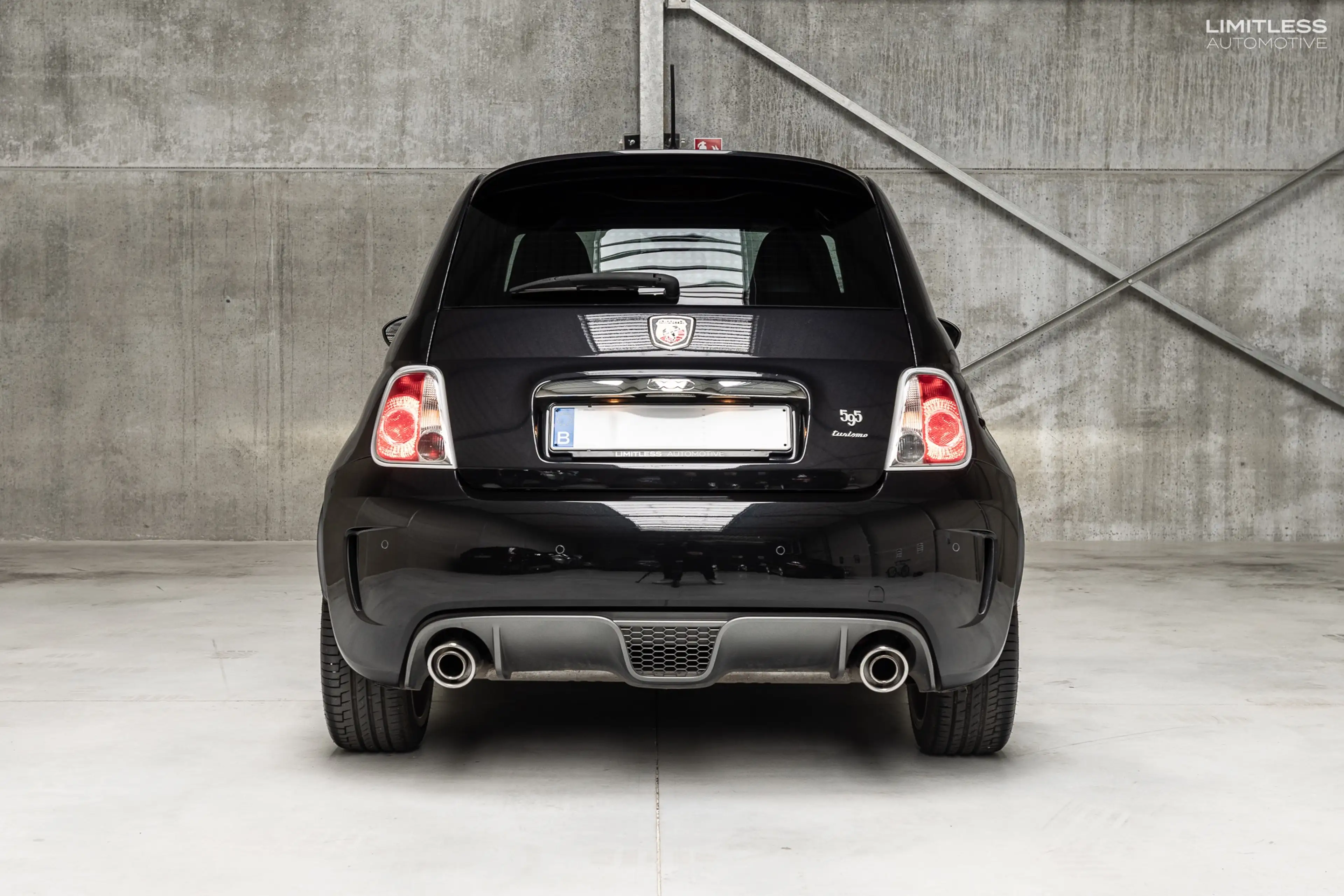 Abarth 595 Turismo | Black over Tan — photo 5