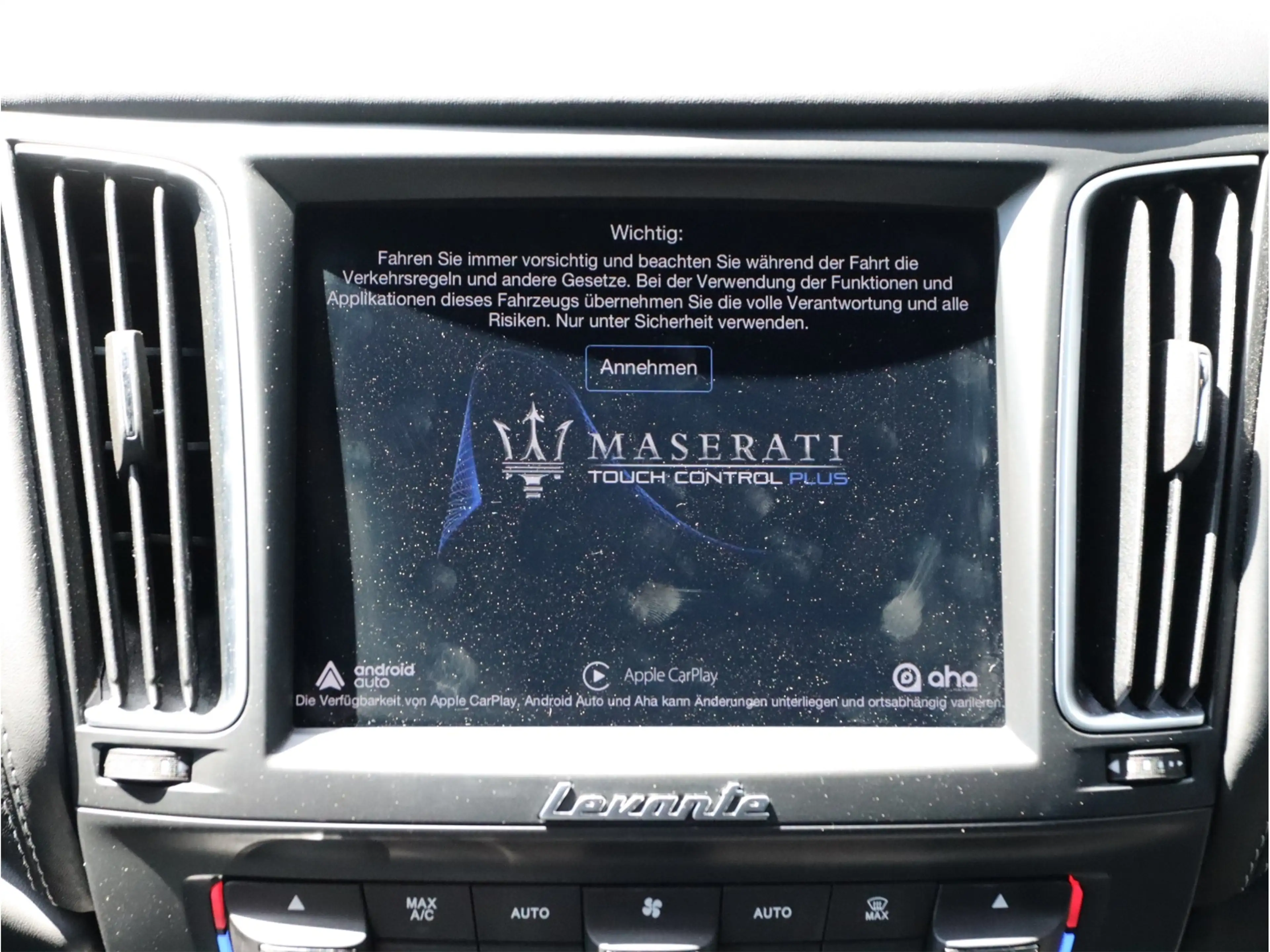 Maserati Levante Diesel GranSport — photo 13