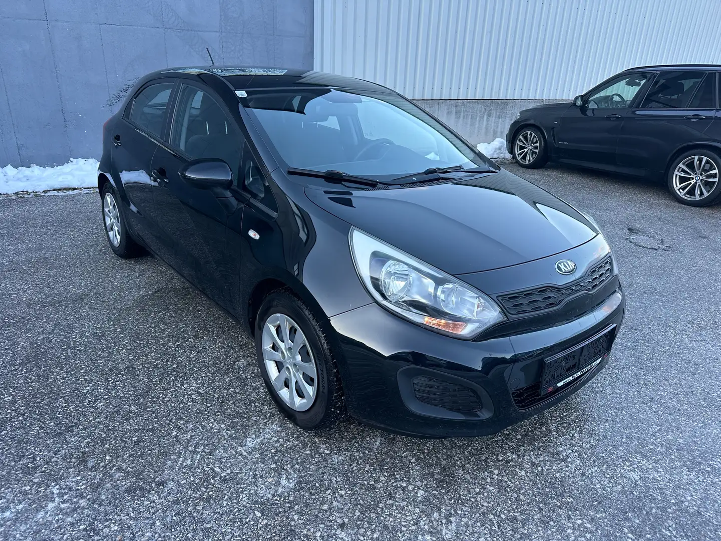 Kia Rio 1.2 Benzin Schwarz - 1
