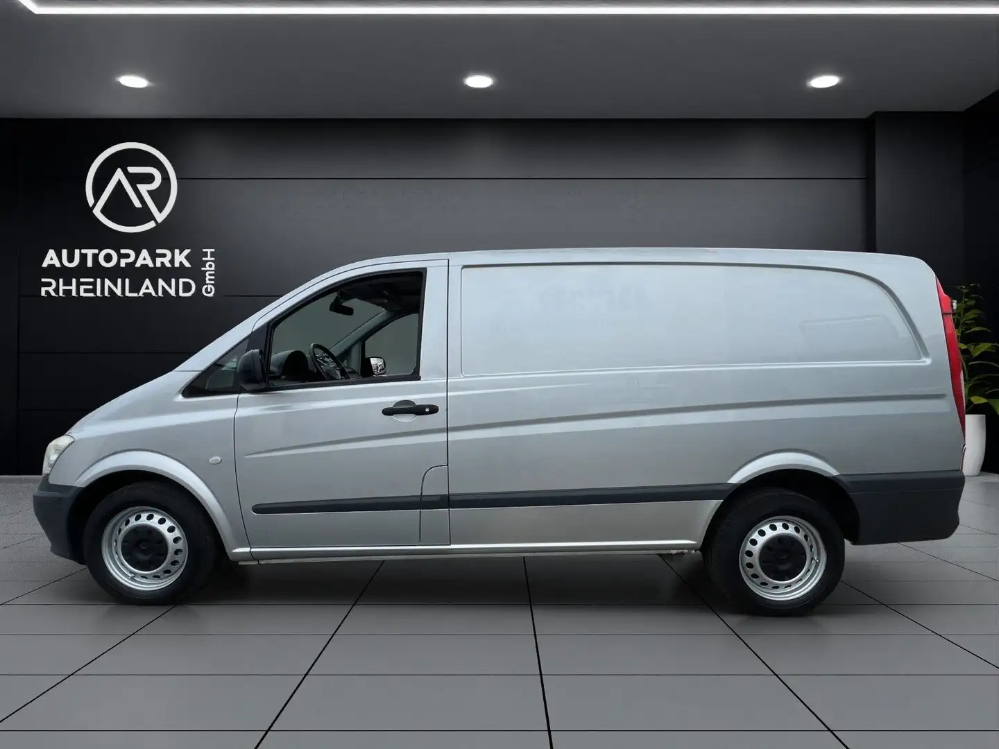 Mercedes-Benz Vito Kasten 113 CDI lang*KLIMA*AHK* Silber - 1