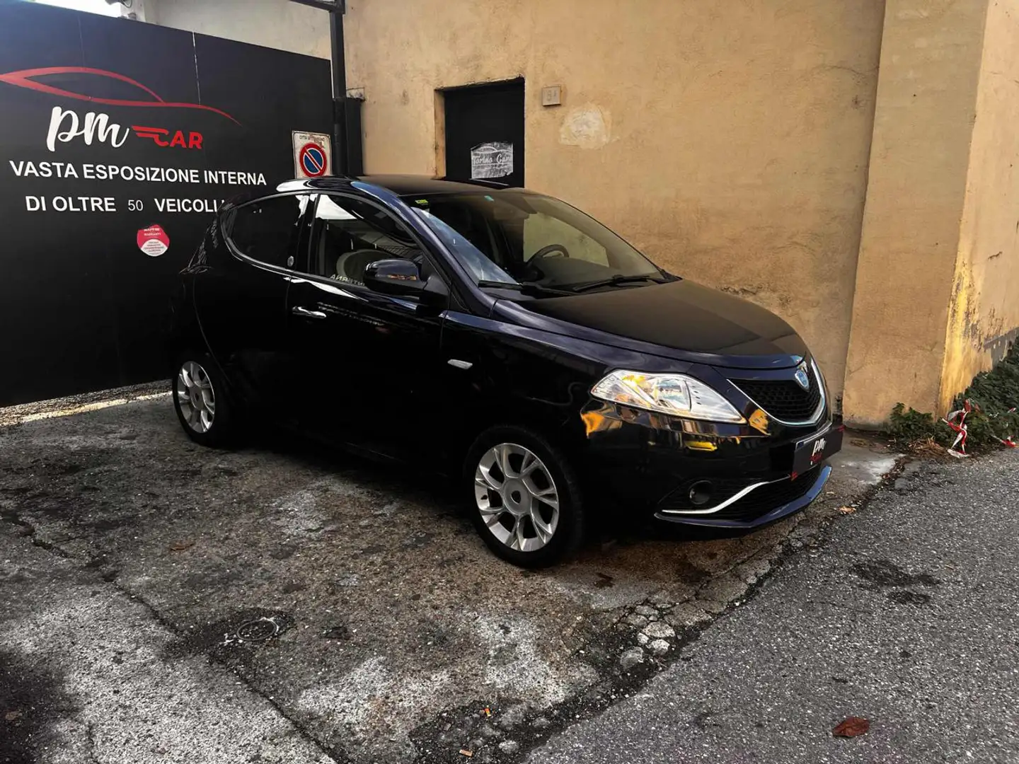 Lancia Ypsilon 1.2 69 CV 5 porte Gold Blau - 2