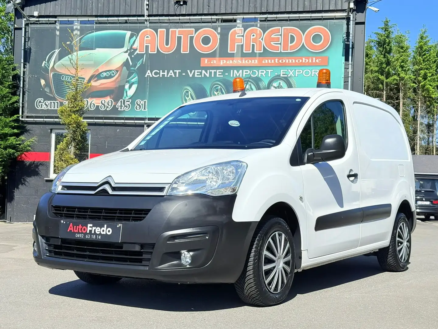 Citroen Berlingo 1.6 BlueHDi * GPS * barre de signalisation */* tva Weiß - 2