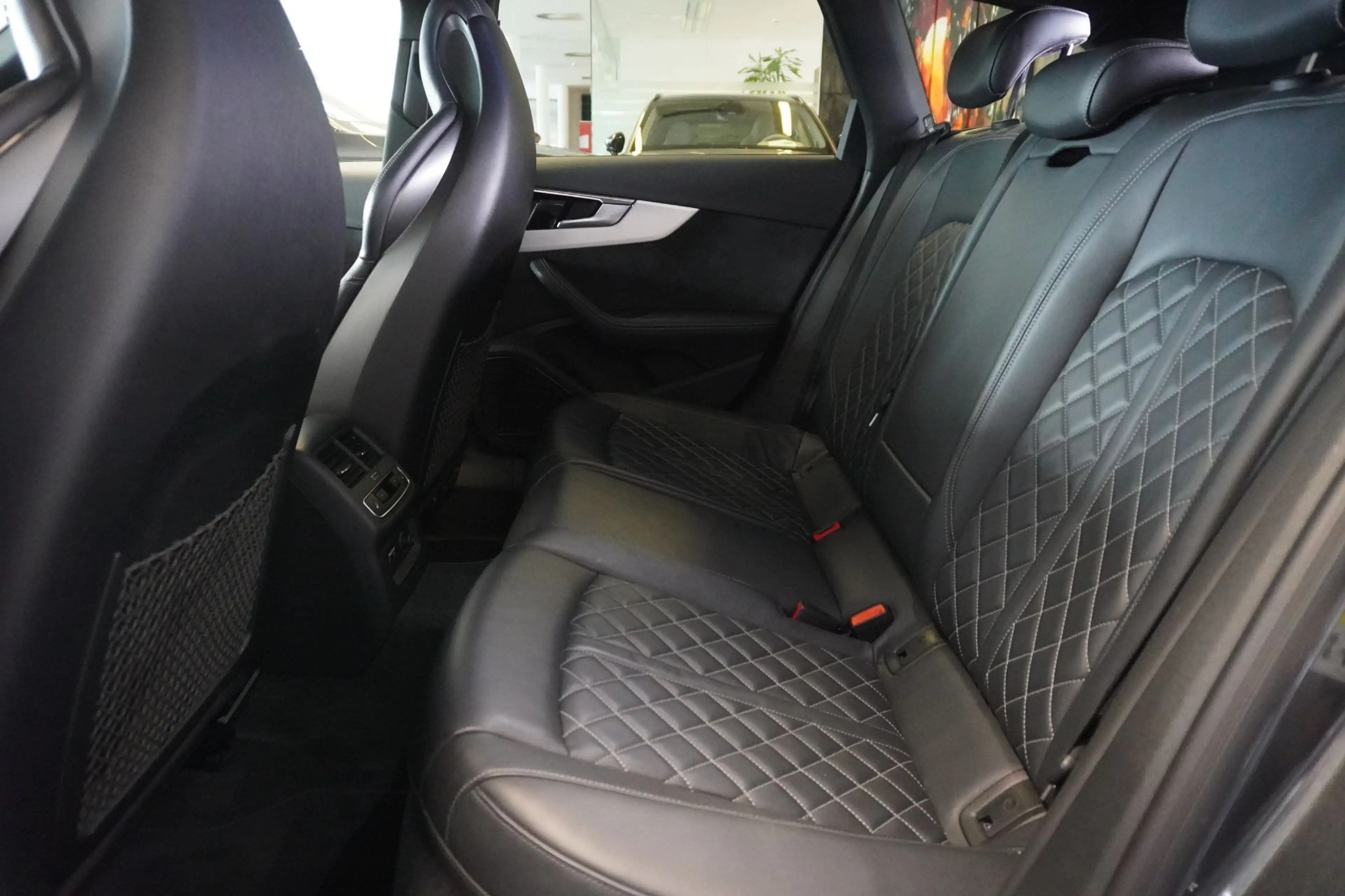 Audi S4 Avant TDI quattro Aut. Leder/Matrix — photo 9
