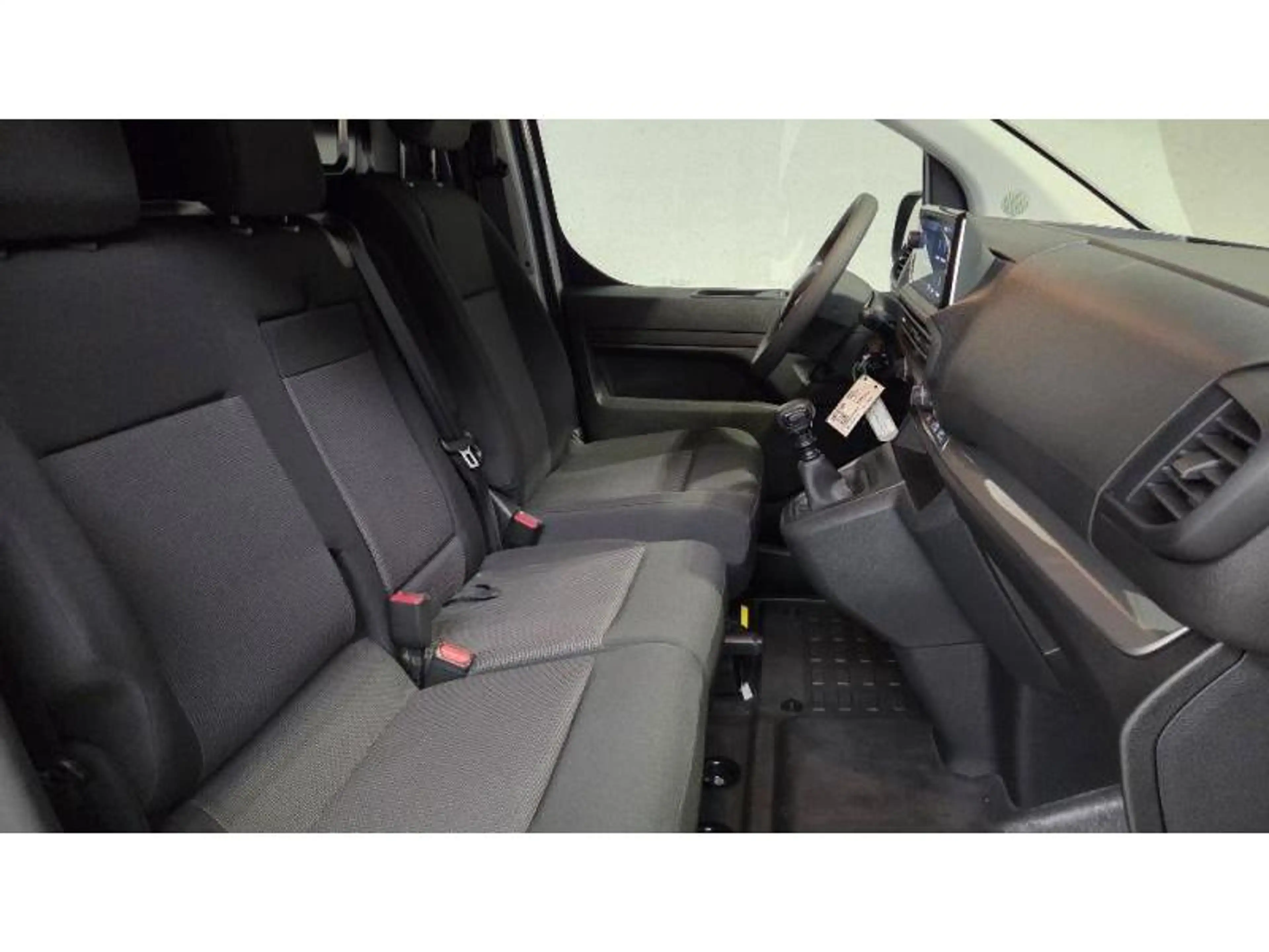 Peugeot Expert Premium — photo 15