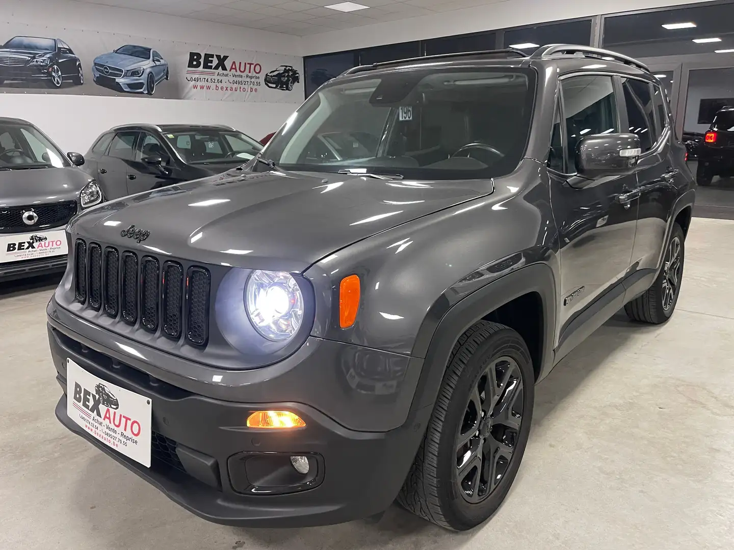 Jeep Renegade 1.4Turbo*4x4*1ERPROP*59000KM*GARANTIE*PANO*170CH* Gris - 2