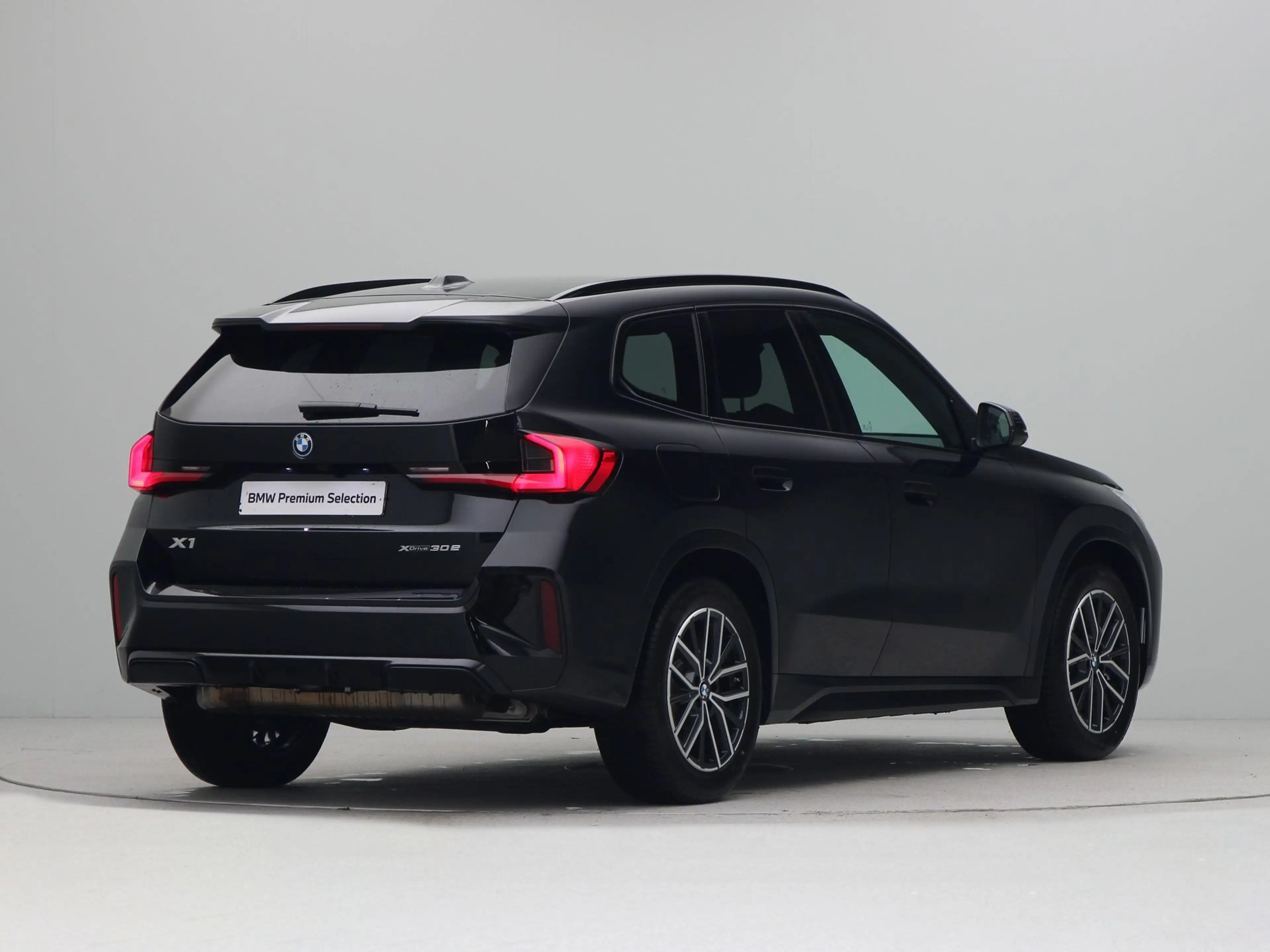 BMW X1 xDrive30e — photo 5