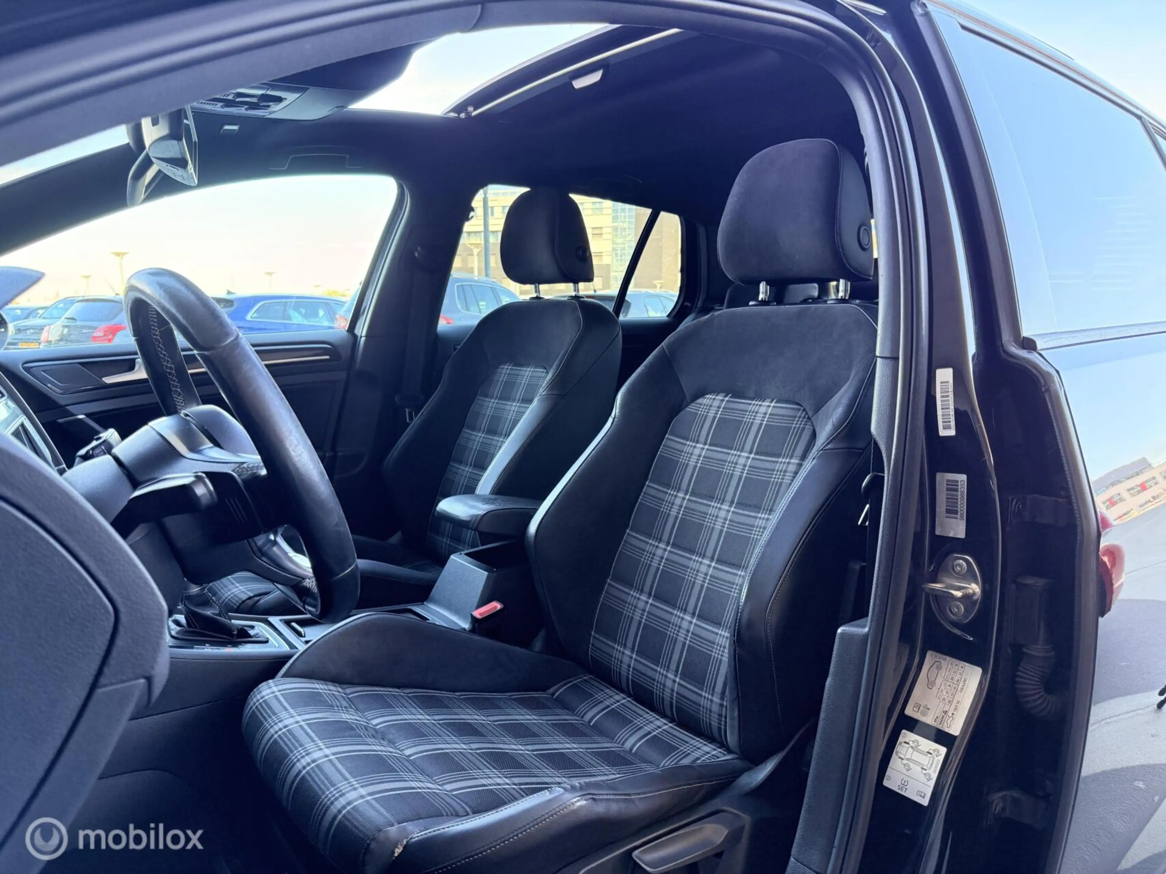 Volkswagen Golf GTD 2.0 TDI |Pano|Carplay|SportSound|DSG|ACC — photo 4