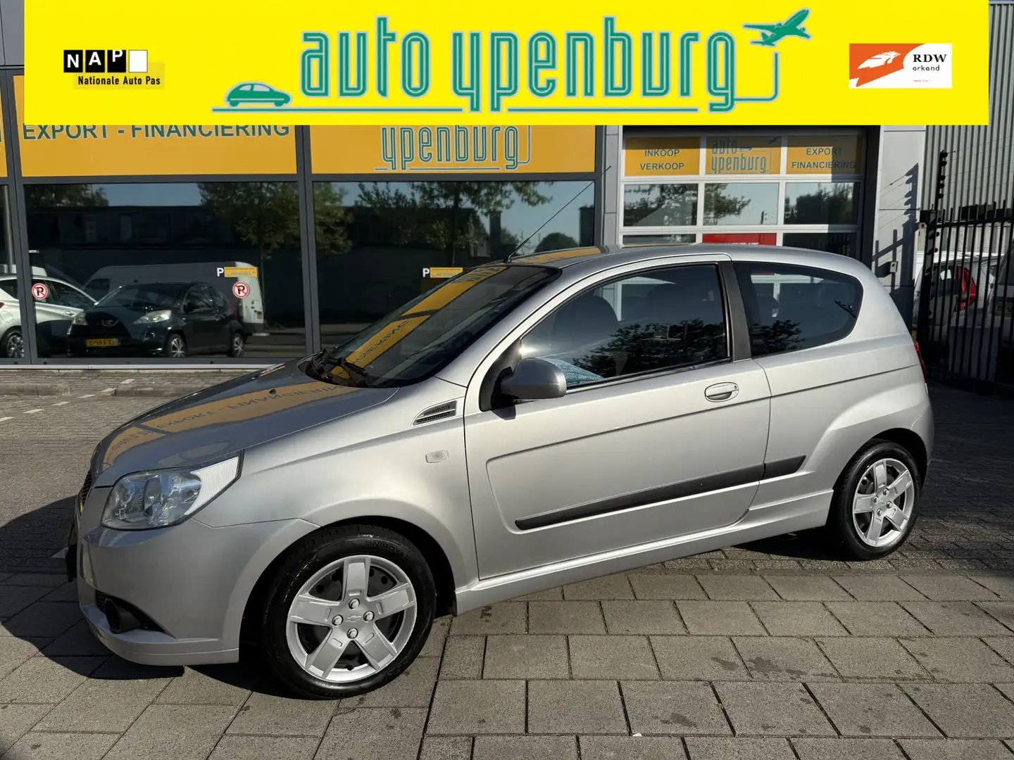Chevrolet Aveo 1.4 16V LS Automaat * 74.724 Km * Airco * NIEUWSTA Šedá - 1