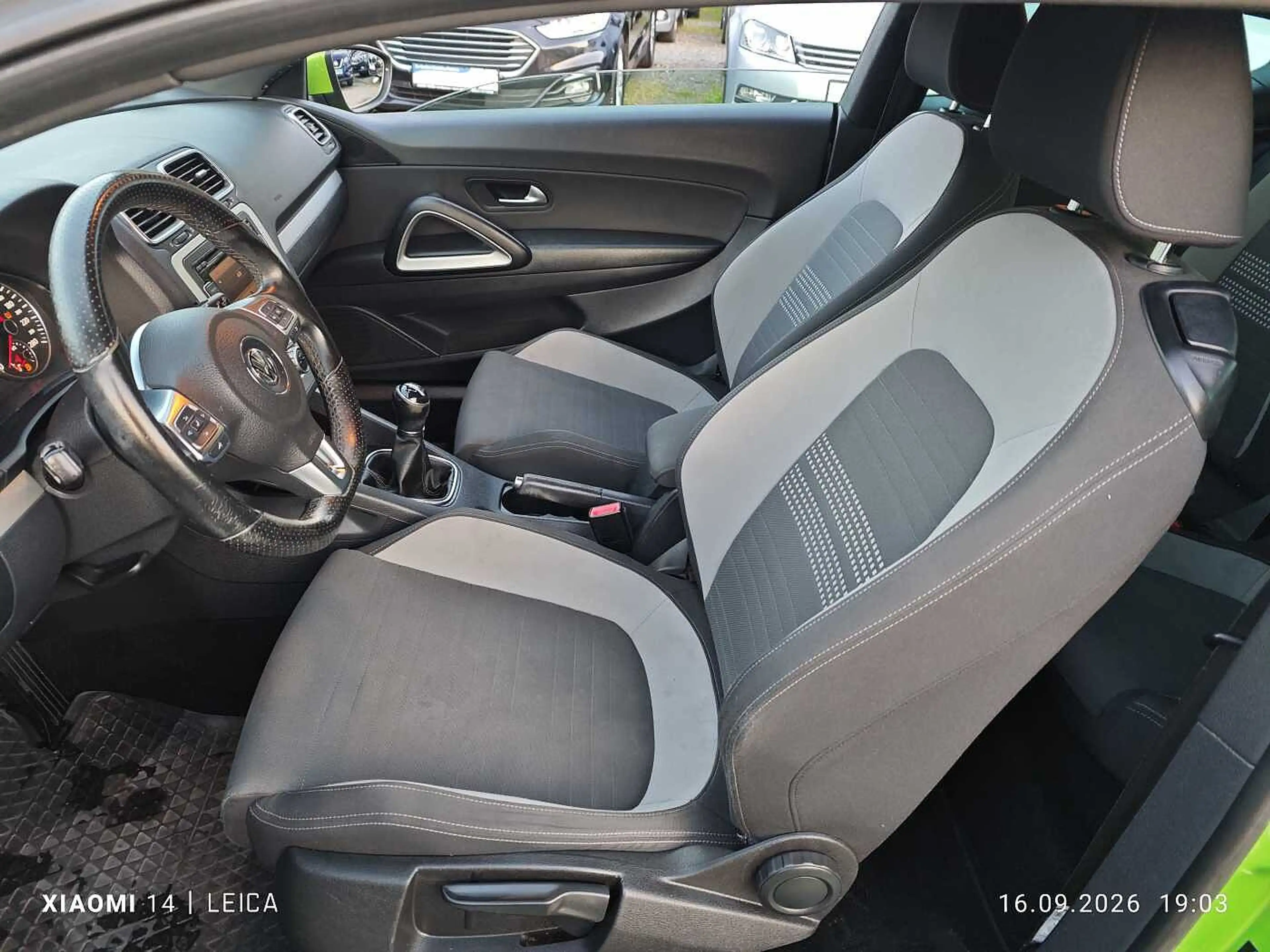 Volkswagen Scirocco 1.4 TSI Life — photo 12