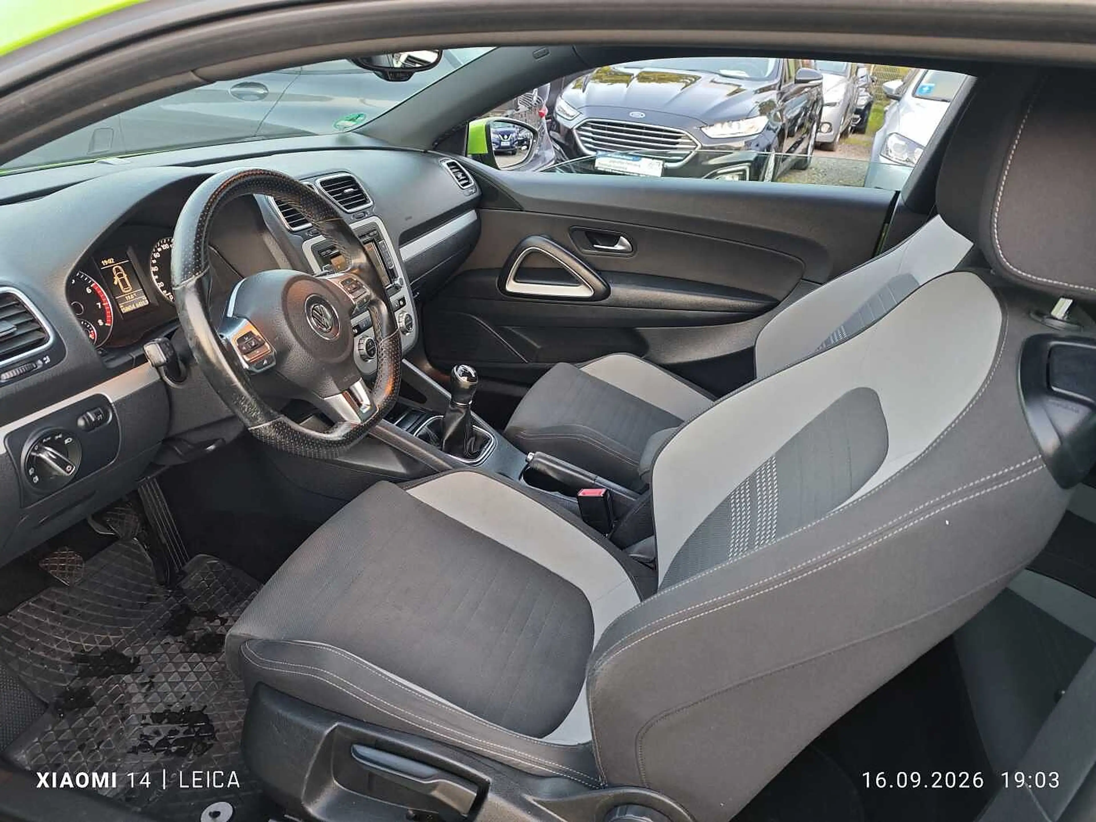 Volkswagen Scirocco 1.4 TSI Life — photo 10