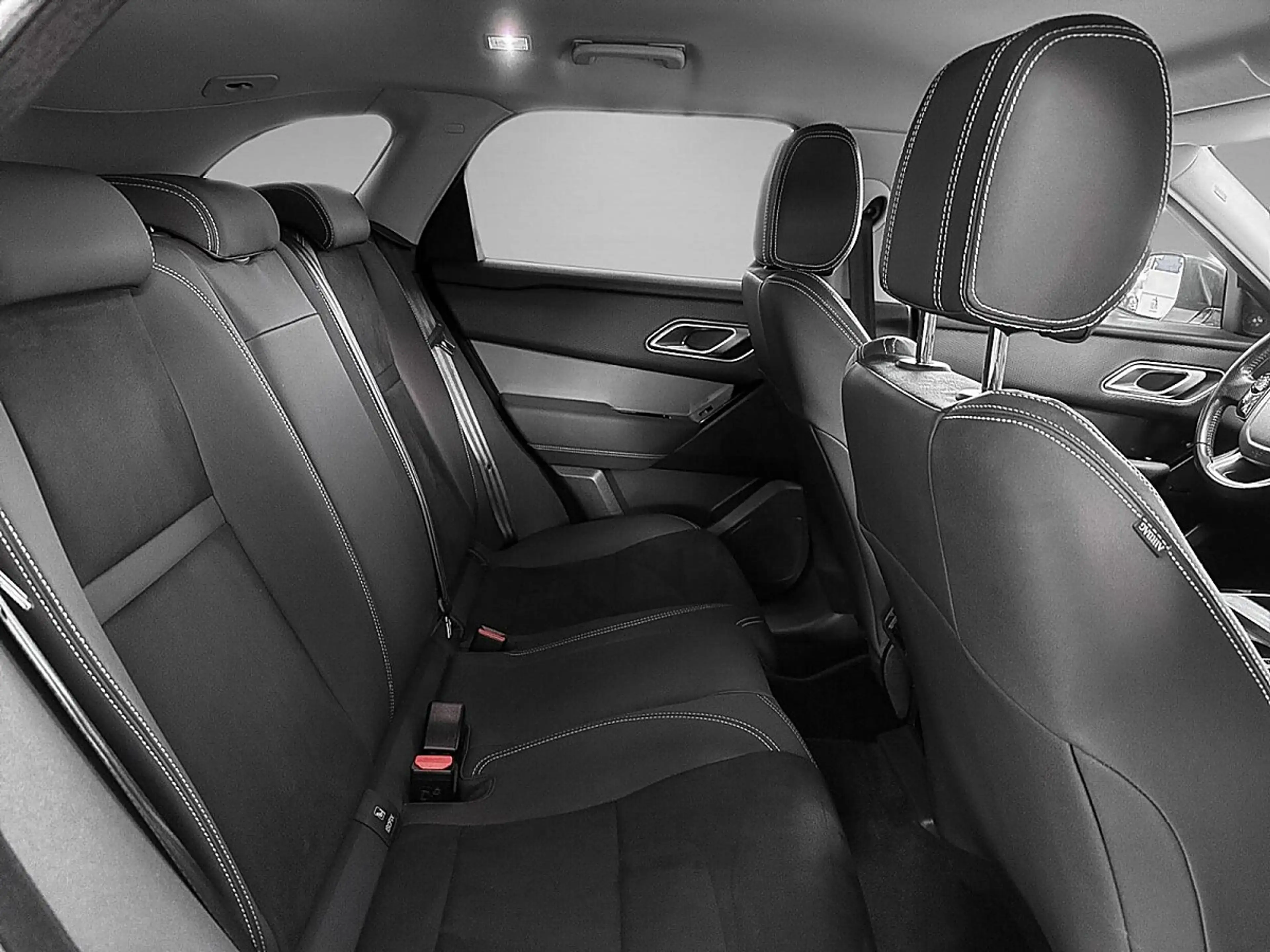 Land Rover Range Rover Velar D180 Allrad Aut. | PICKERL BIS 05/2027 | — photo 11