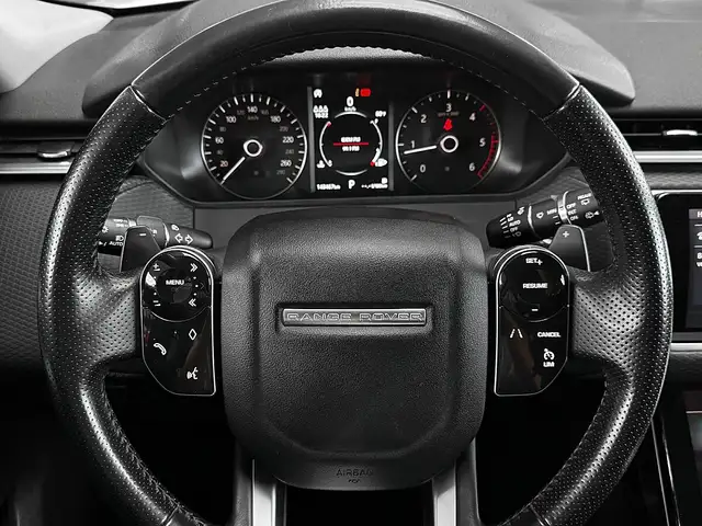 Land Rover Range Rover Velar view 12