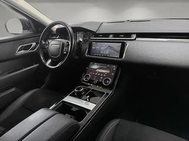 Land Rover Range Rover Velar view 10