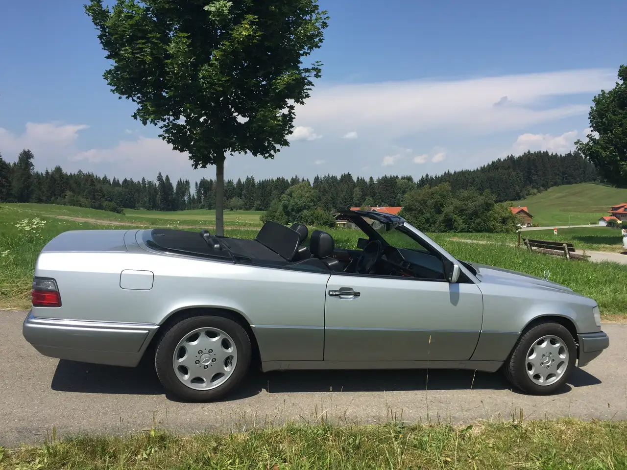 Mercedes-Benz E 220 ClassicData 2+, top Zust., Historie, Scheckheft, Sommer- und Sammlerfahrzeug, foto 2