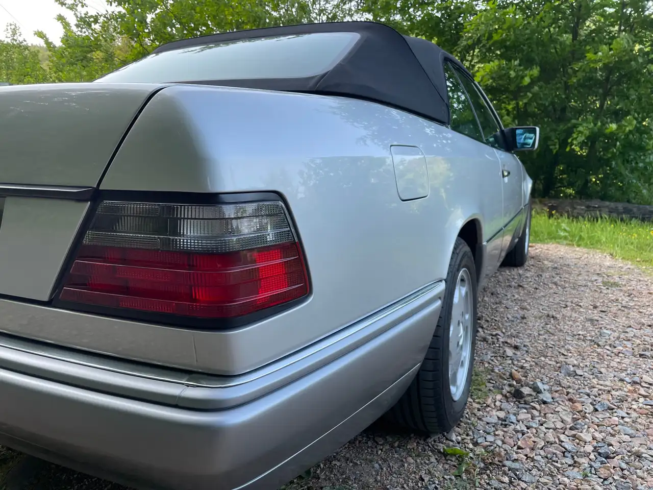 Mercedes-Benz E 220 ClassicData 2+, top Zust., Historie, Scheckheft, Sommer- und Sammlerfahrzeug, foto 5
