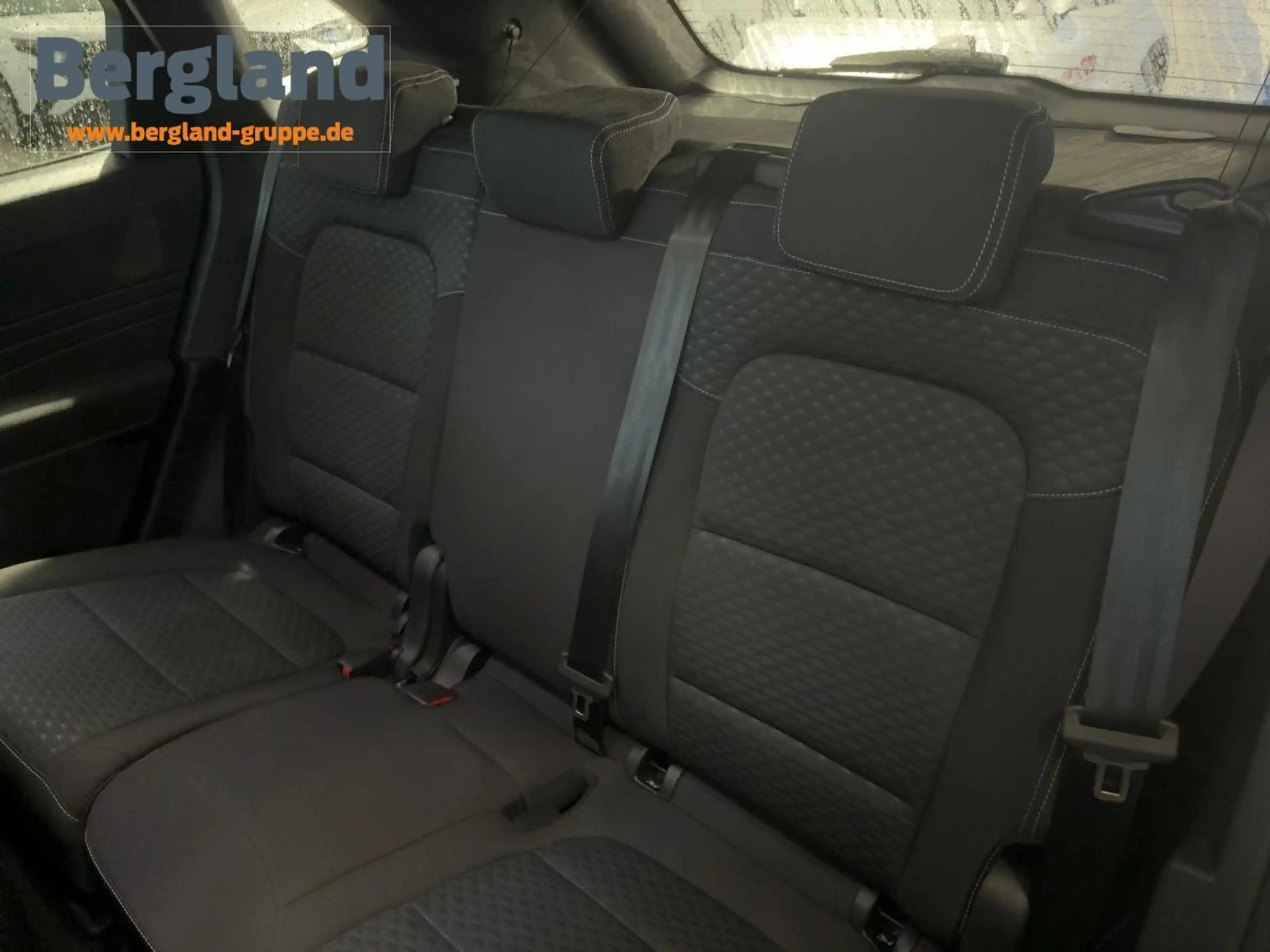 Ford Kuga Cool & Connect PHEV — photo 13