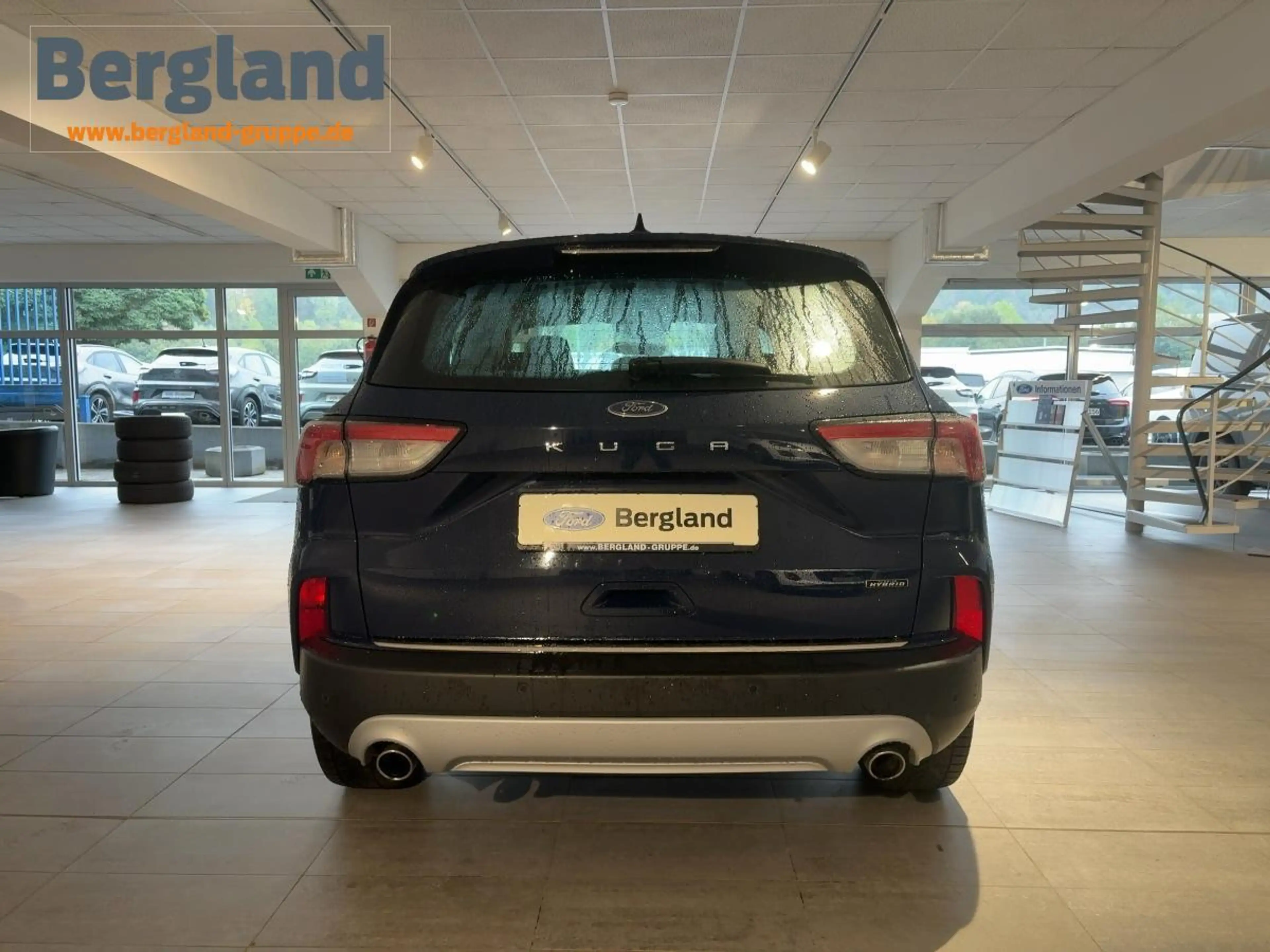 Ford Kuga Cool & Connect PHEV — photo 3