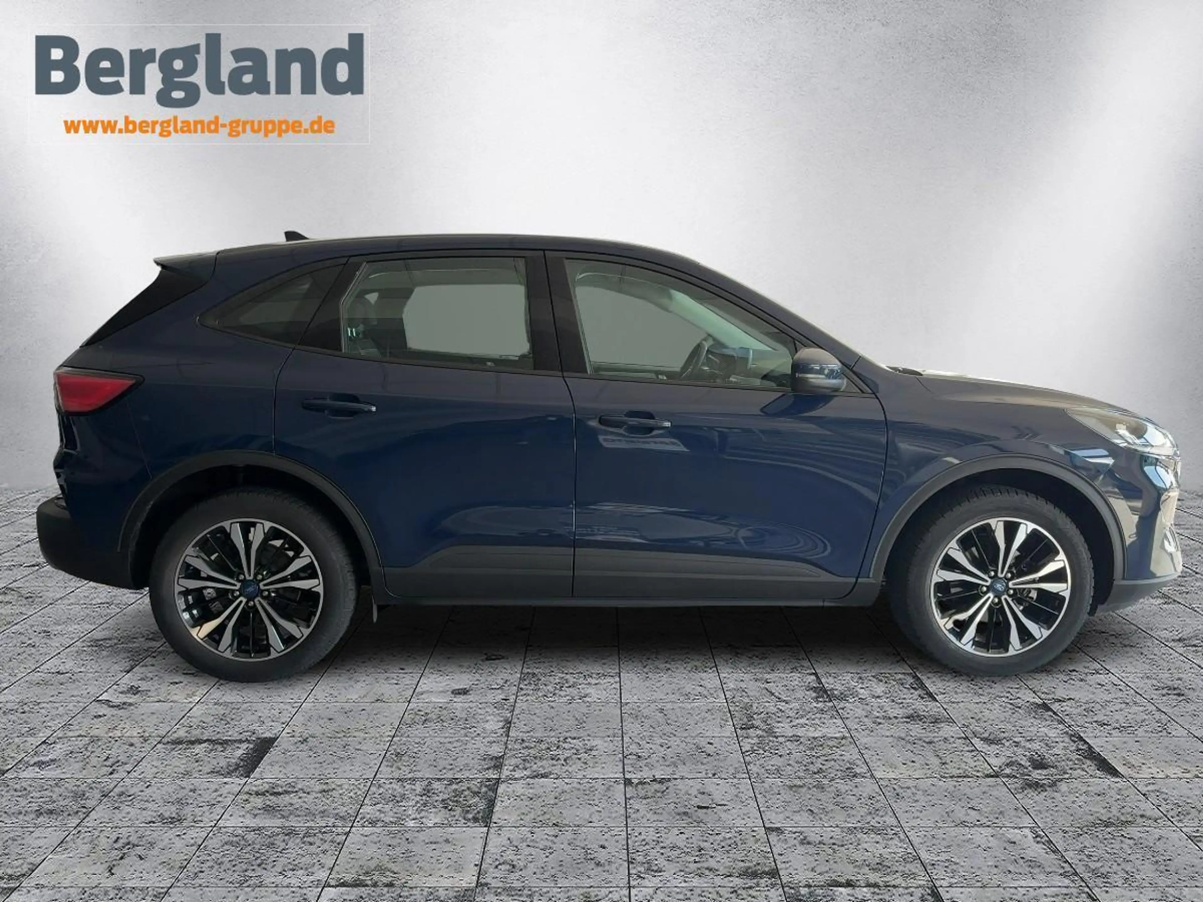 Ford Kuga Cool & Connect PHEV — photo 5