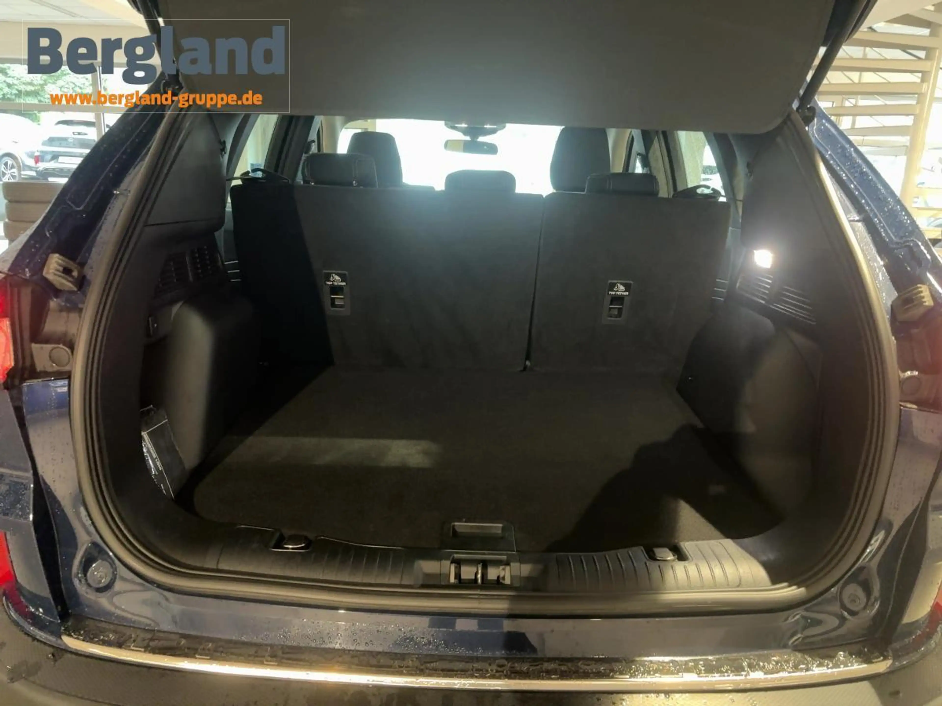 Ford Kuga Cool & Connect PHEV — photo 14