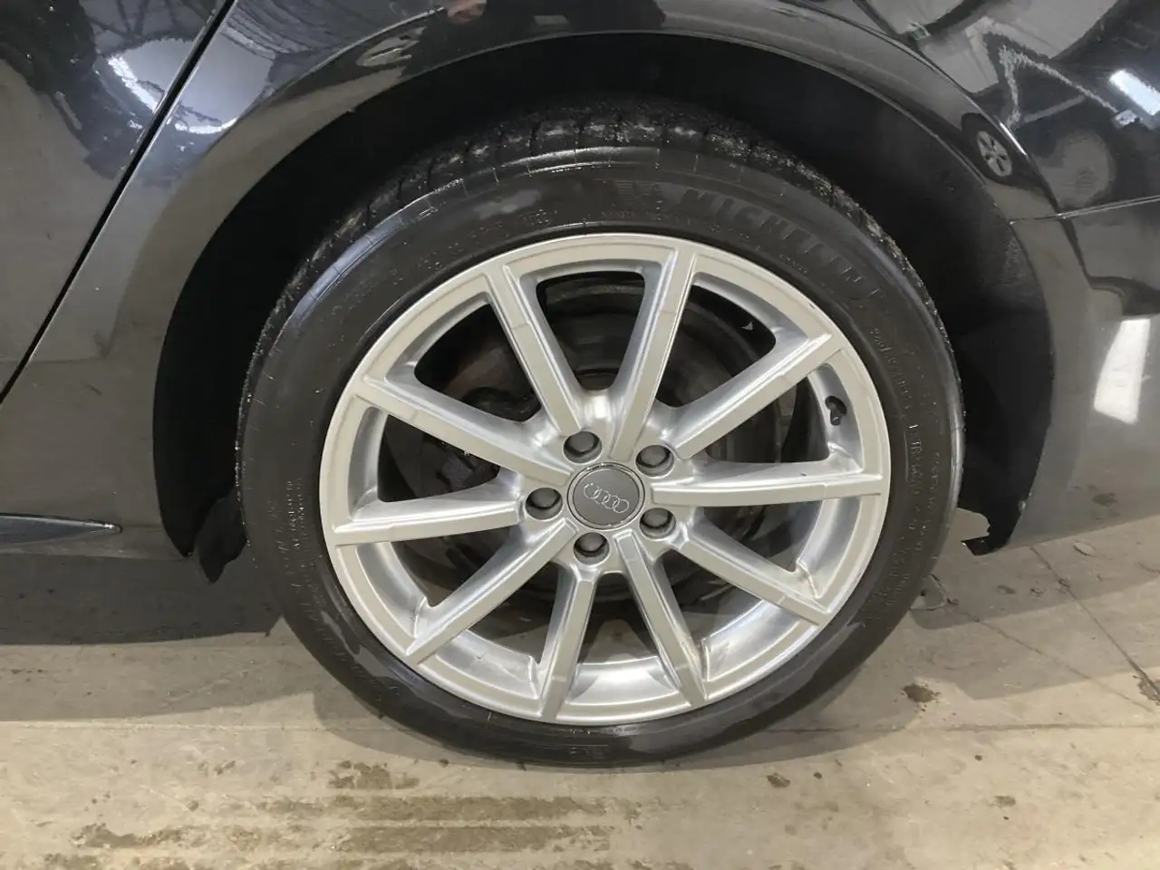 Audi A4 снимка Audi A4